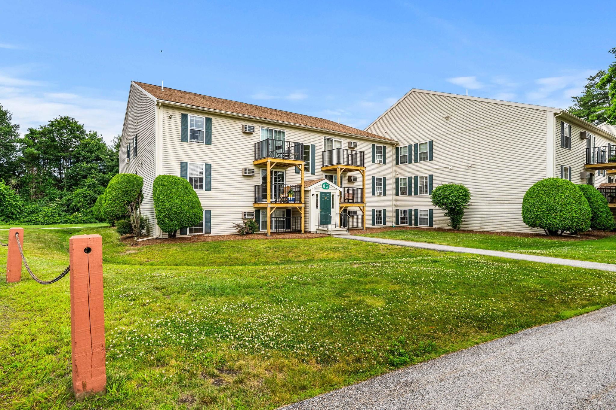1202 White Cedar Blvd, Portsmouth, NH 03801