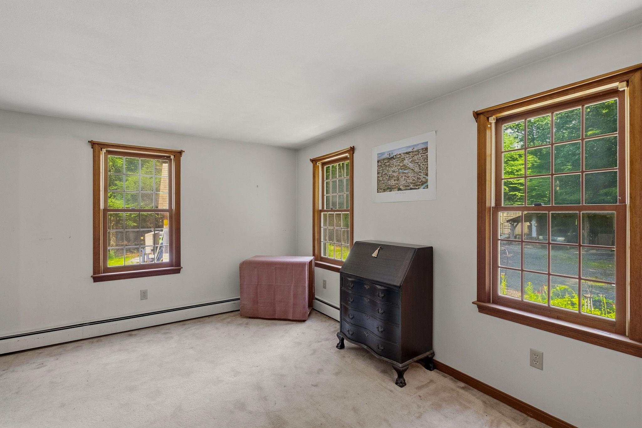 23 Devon Dr, Danville, NH 03819