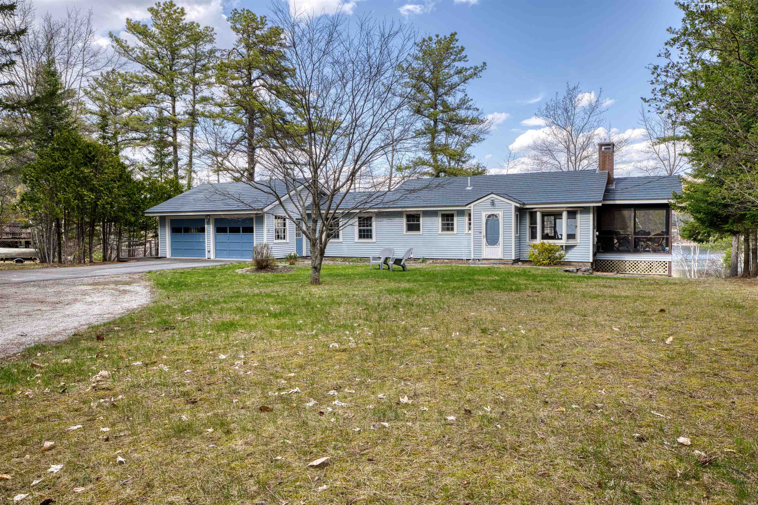 107 W Bay Road — photo 2