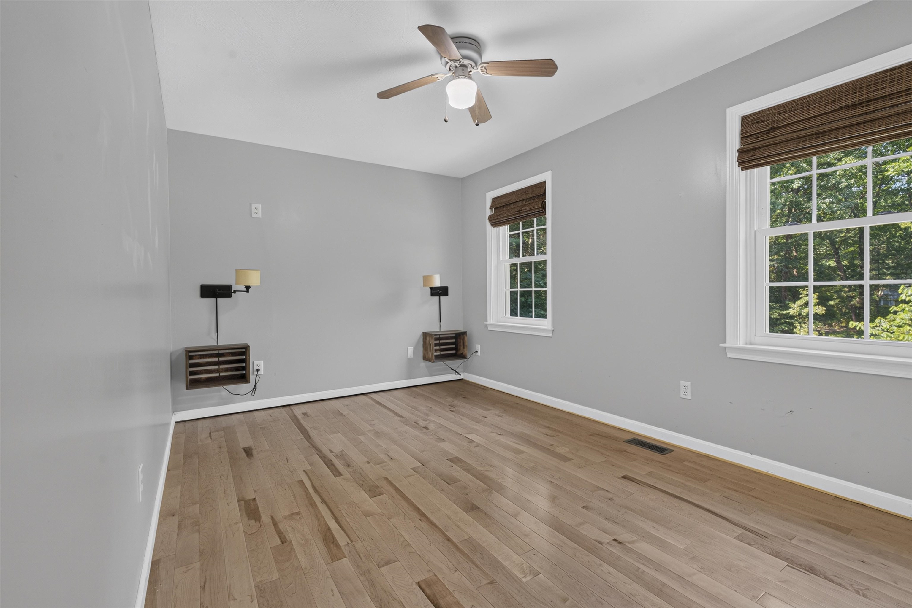 30 Lynne Dr, Hollis, NH 03049
