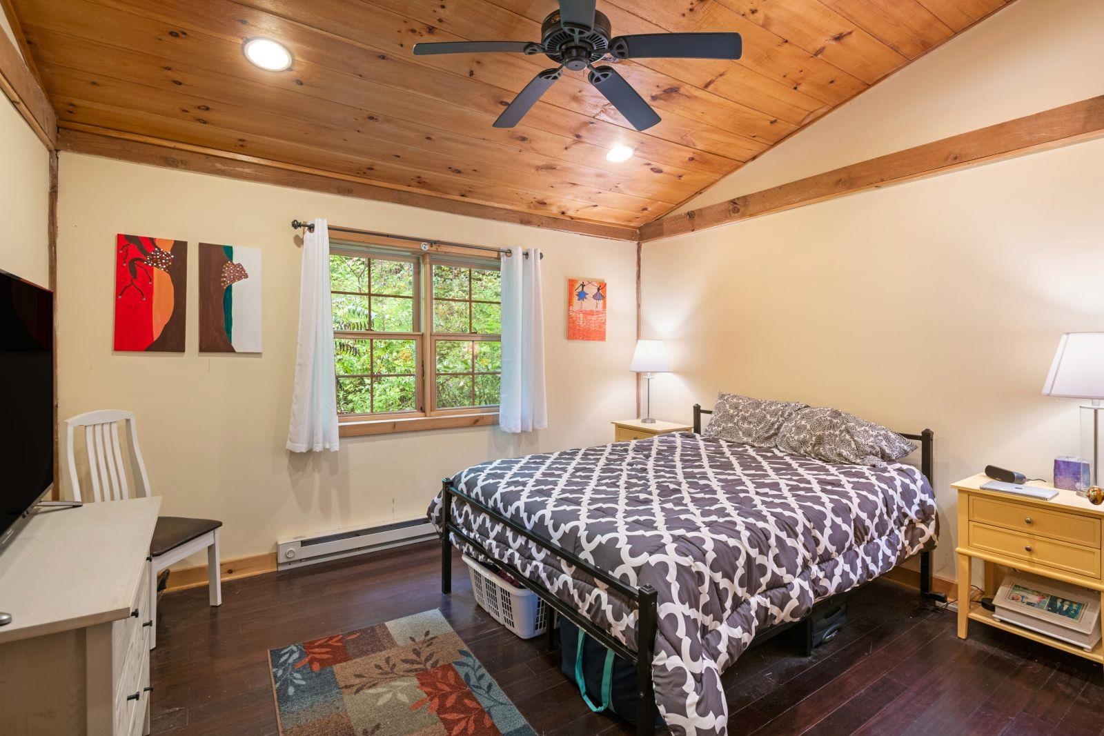 Property photo 36