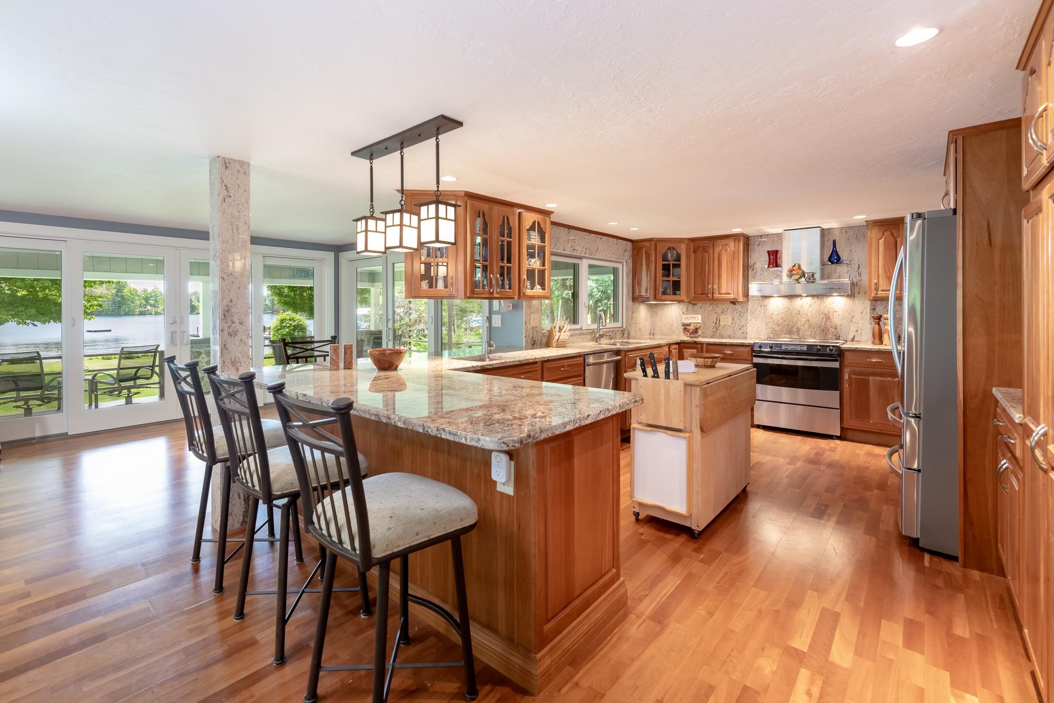 15 Cummings Cove Rd, Meredith, NH 03253