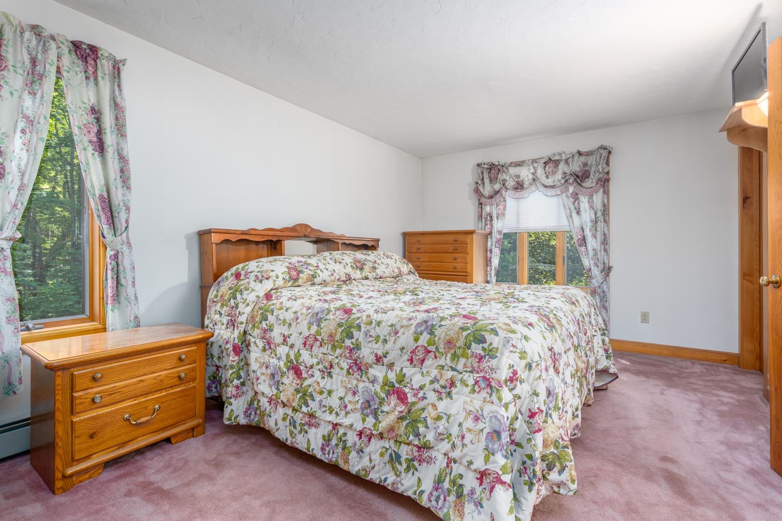 106 Livingston Rd, Meredith, NH 03253