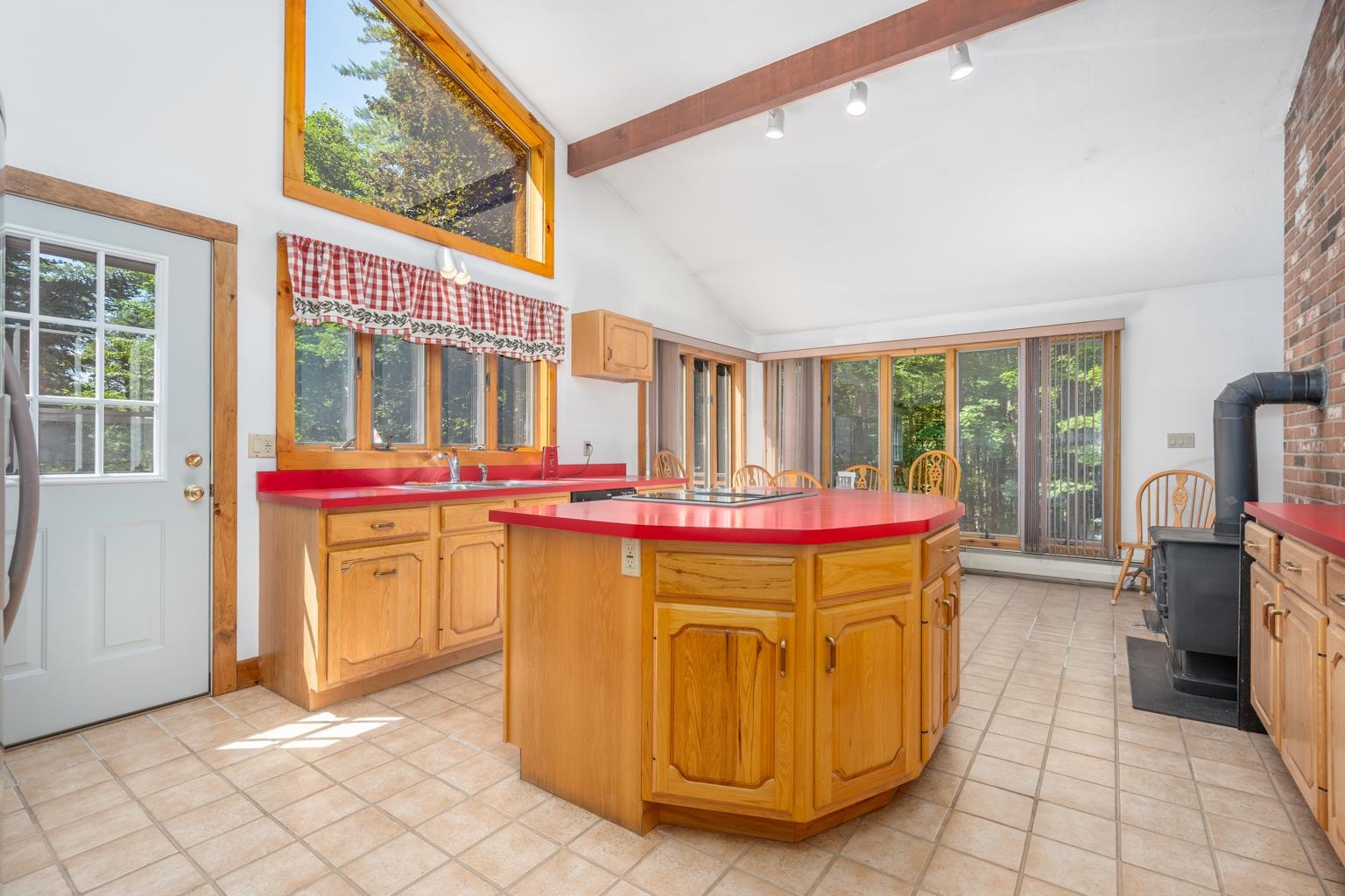 106 Livingston Rd, Meredith, NH 03253