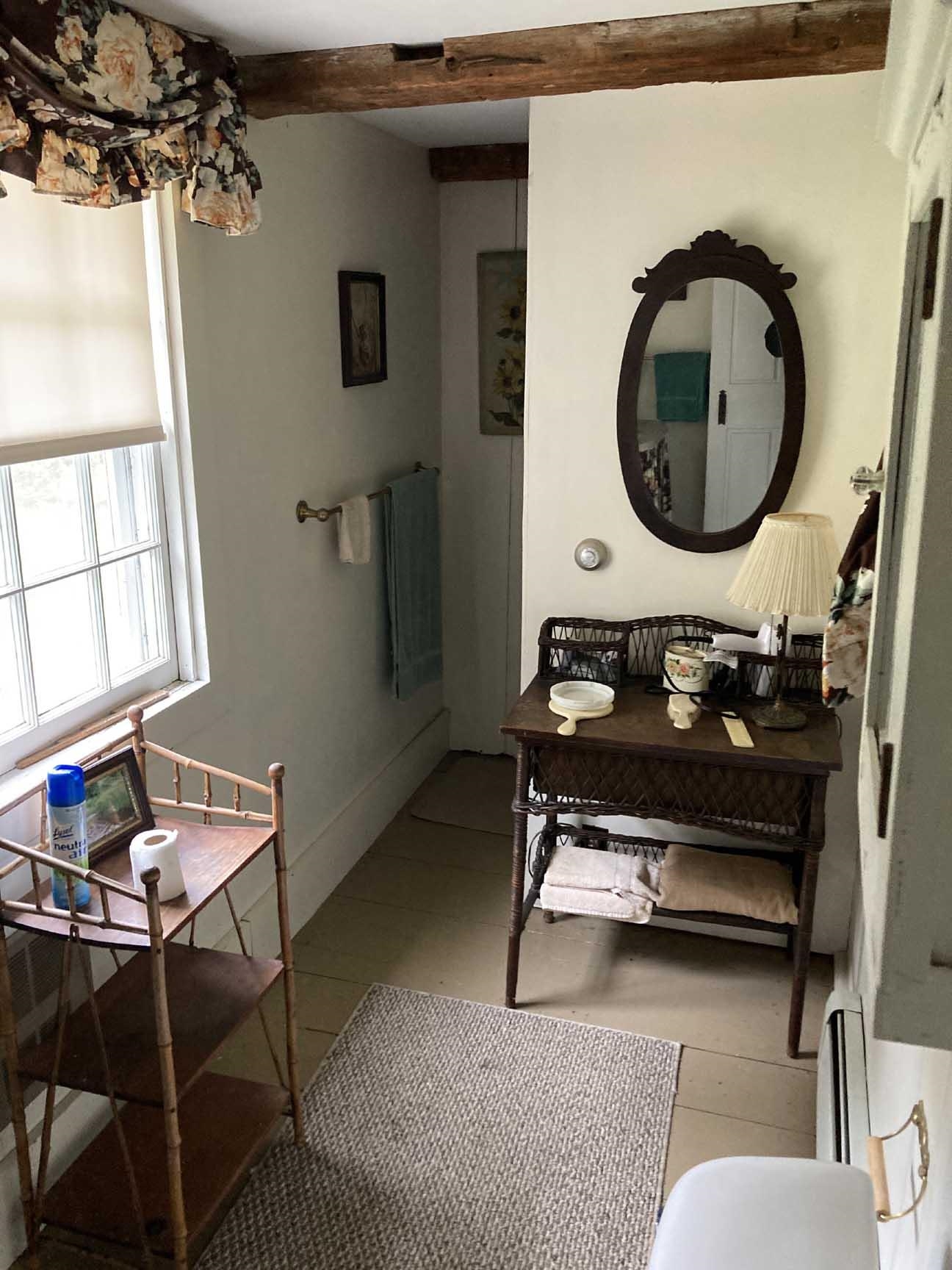 124 Brock Hill Rd, Bridgewater, NH 03222