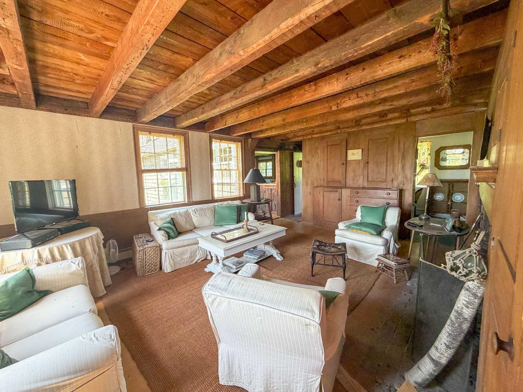 124 Brock Hill Rd, Bridgewater, NH 03222