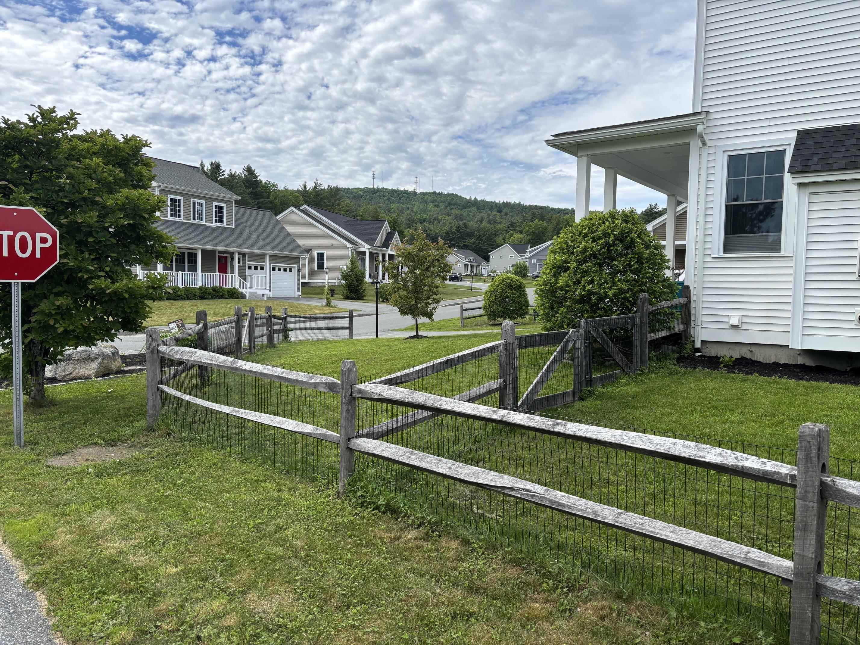 2 White Birch Ln, Lebanon, NH 03784