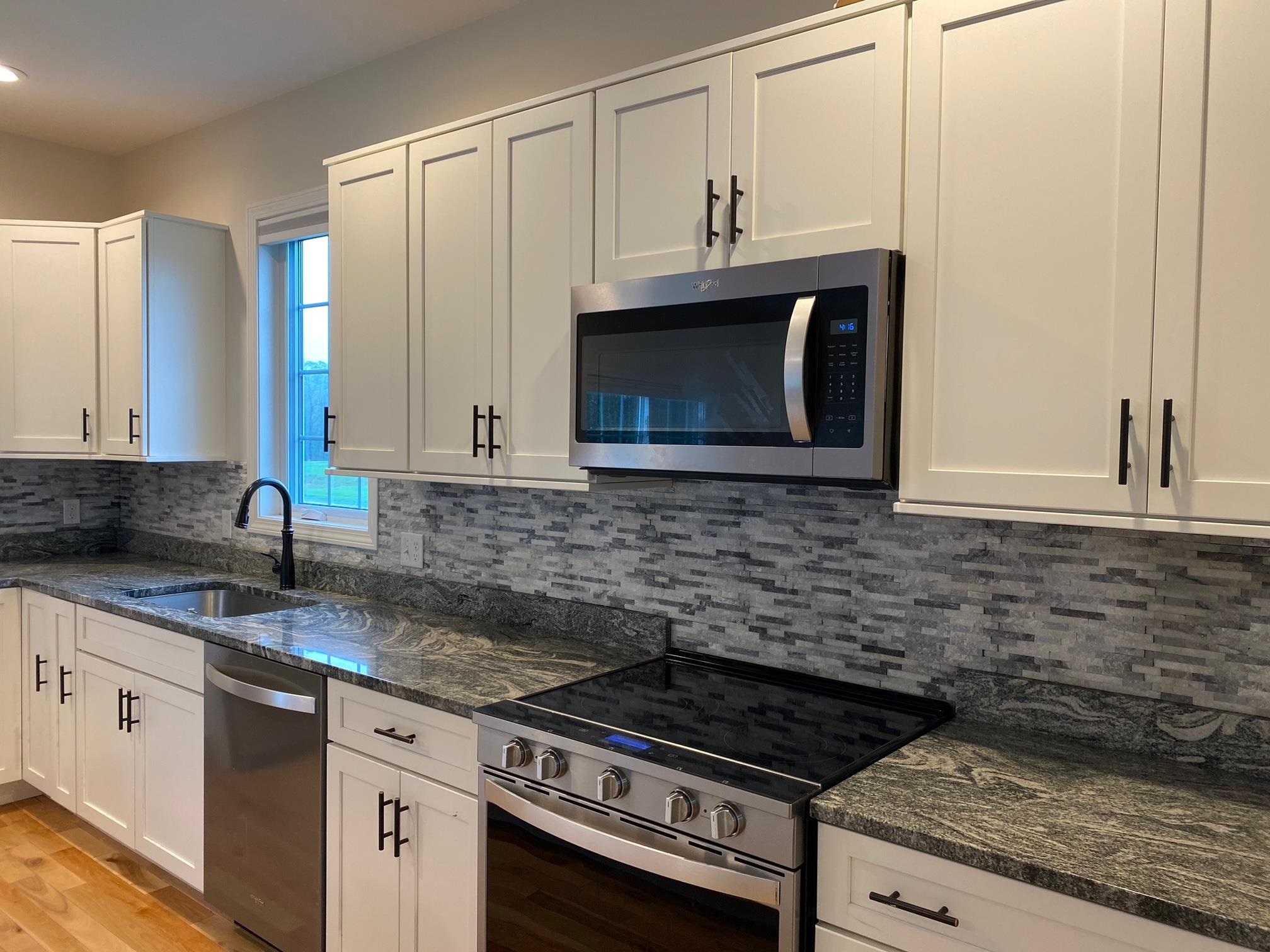2 White Birch Ln, Lebanon, NH 03784