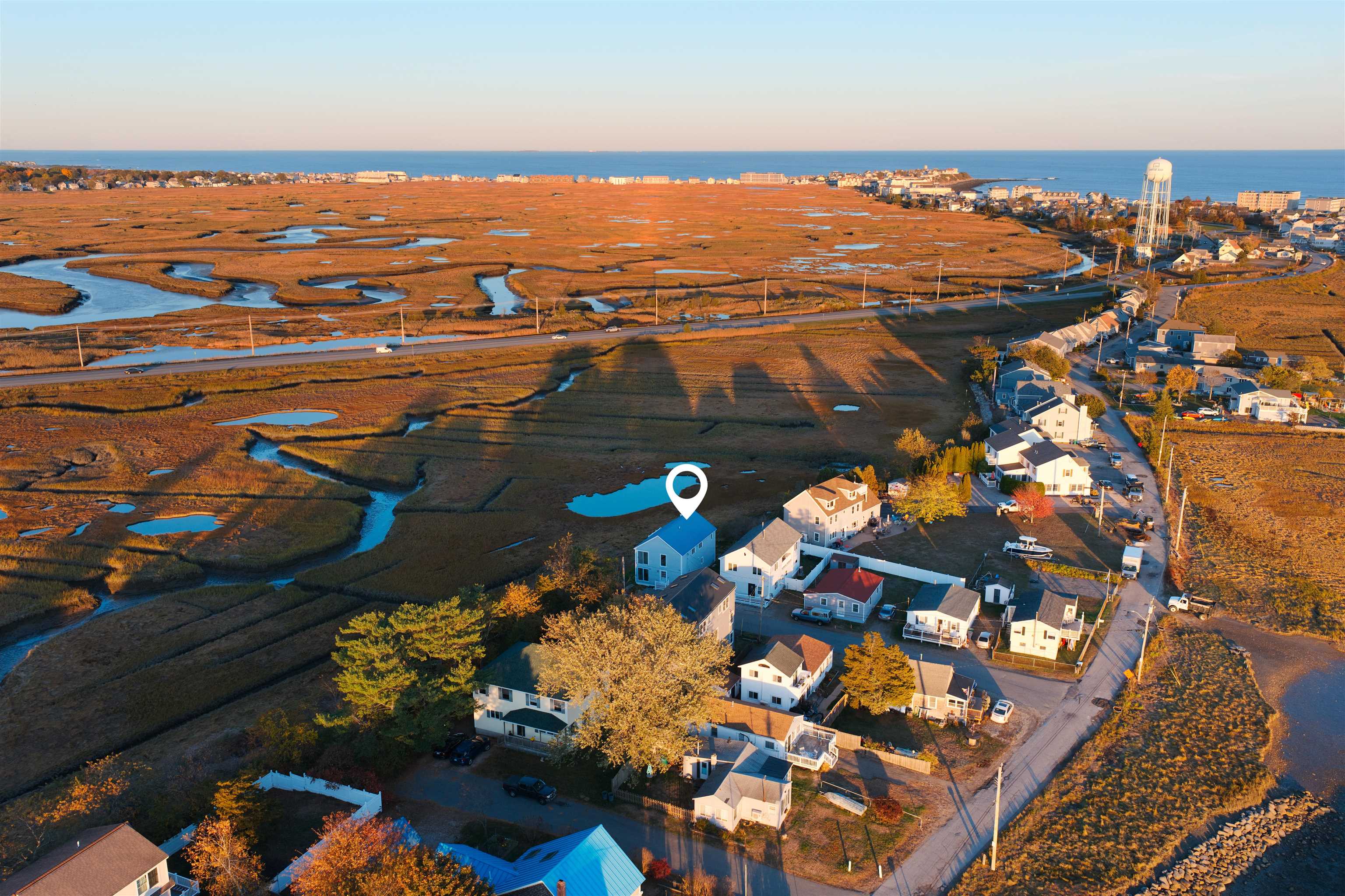 16 Bruce St, Hampton, NH 03842
