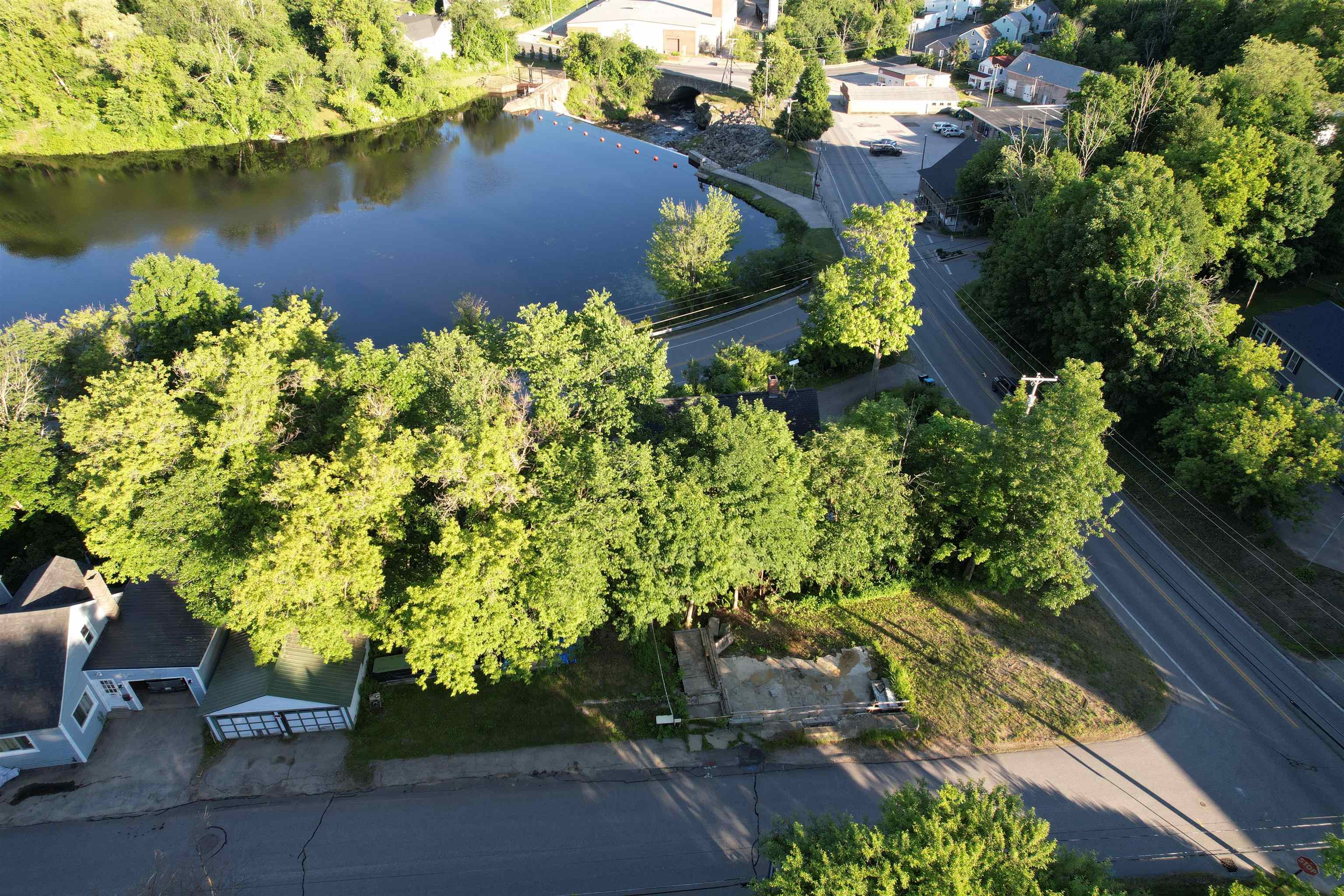 1 Watson St, Pittsfield, NH 03263