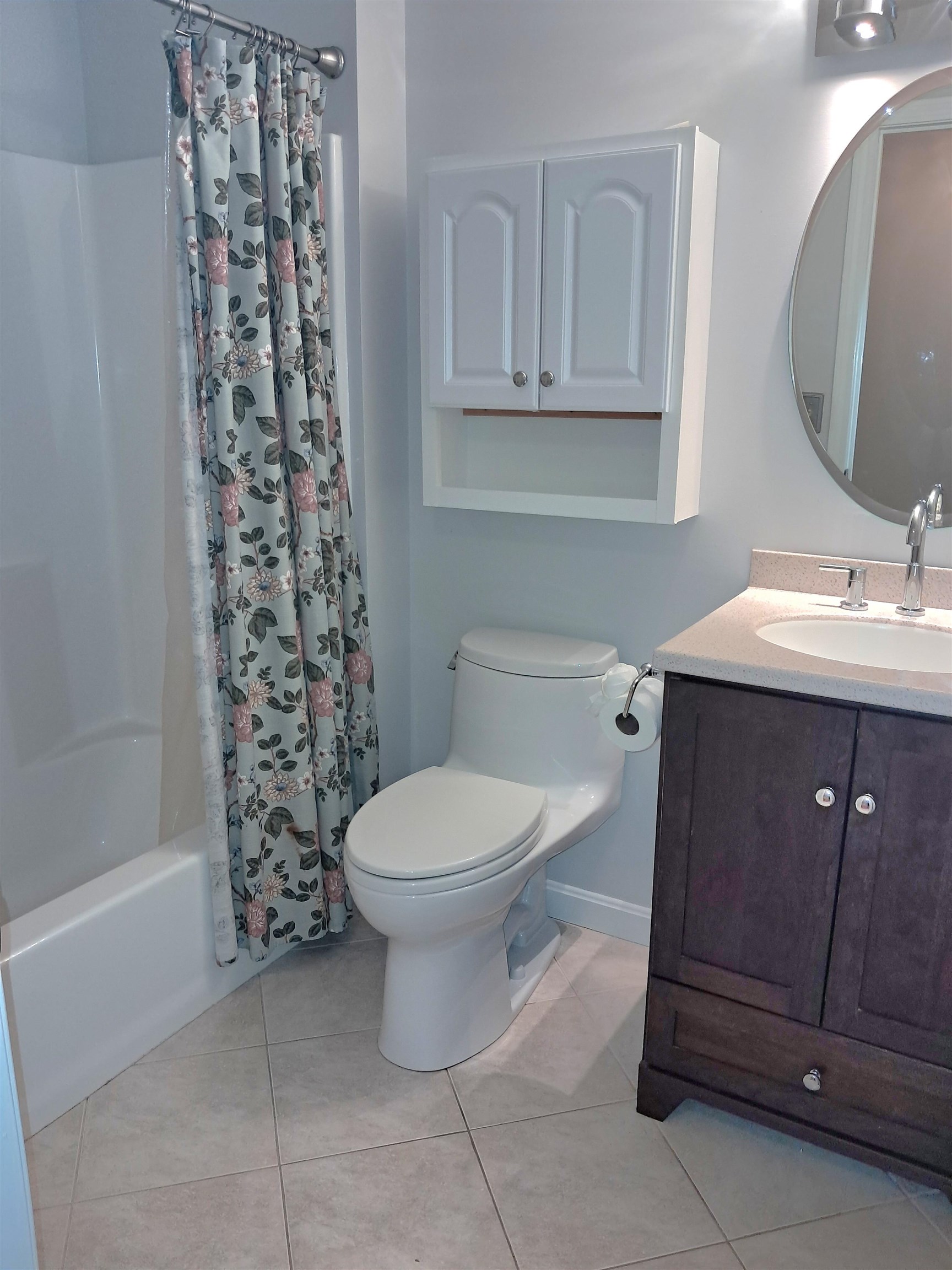 4 Sterling Way, Hudson, NH 03051