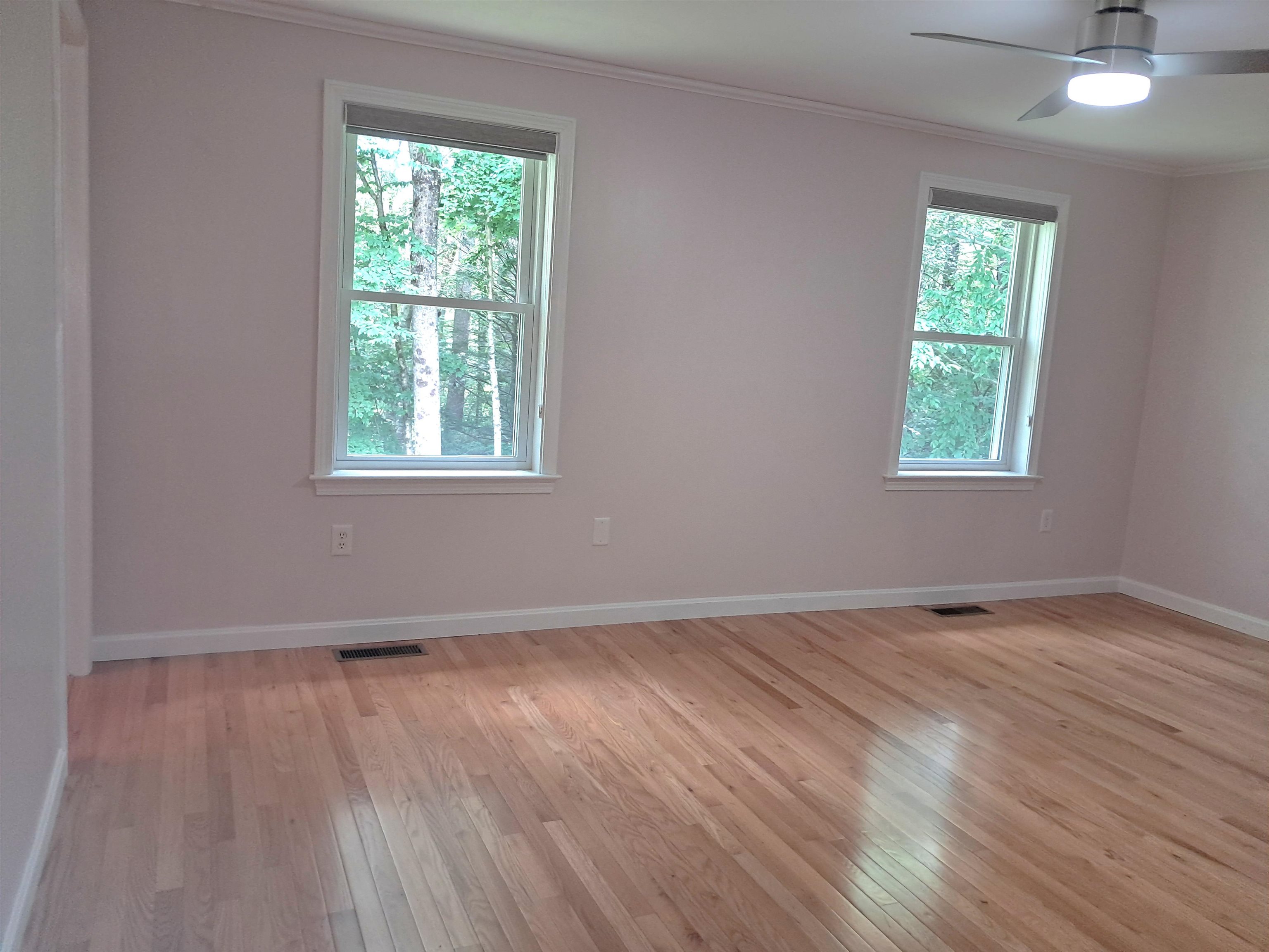 4 Sterling Way, Hudson, NH 03051