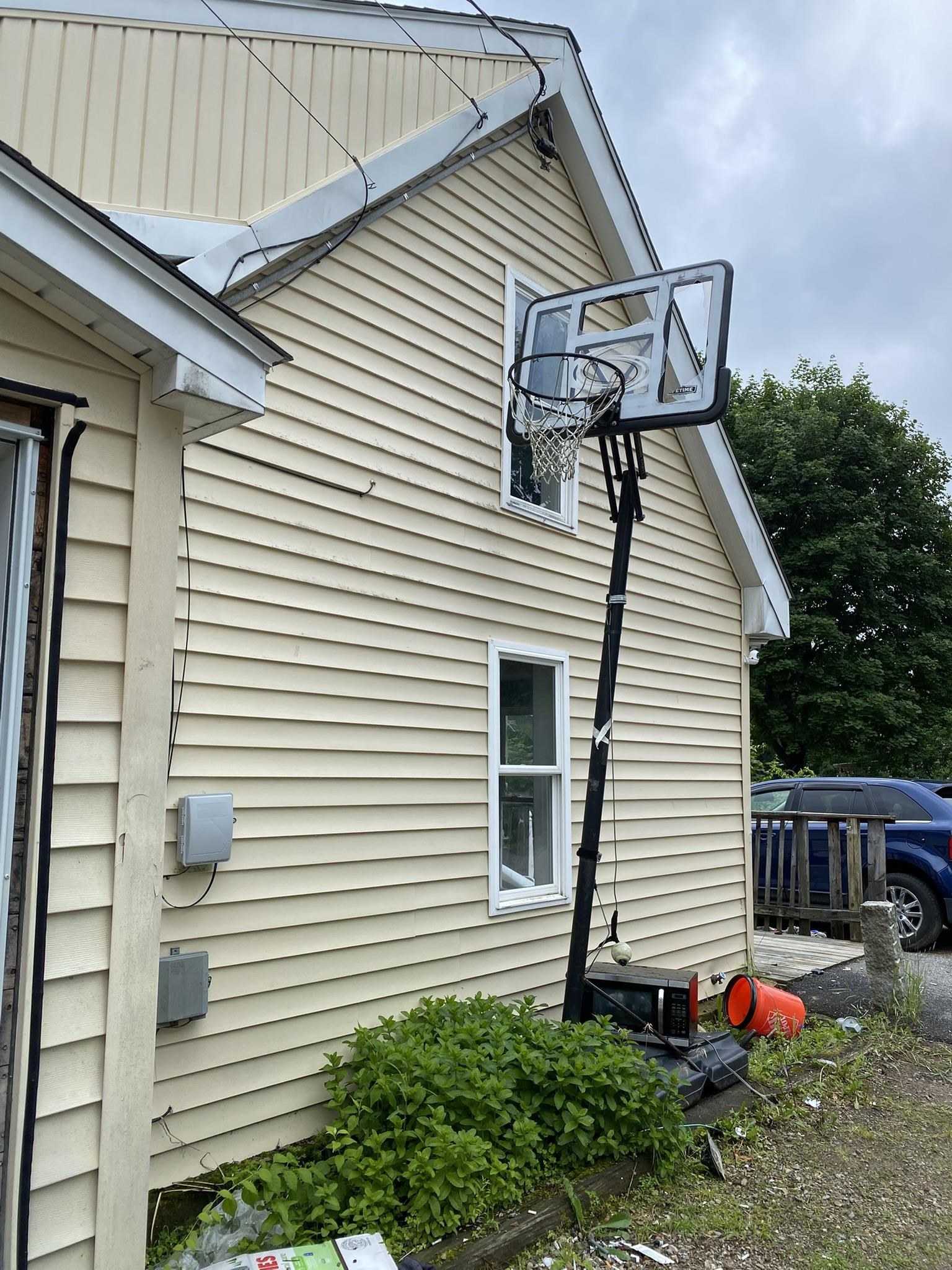 91 Munroe St, Franklin, NH 03235