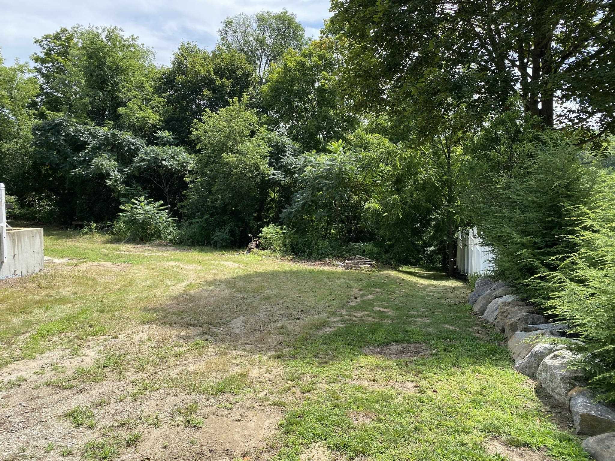 Photo 3 of Single family home for sale at 91 Munroe St, Franklin, NH 03235 | MLS# 5097640 | Listing updated on 2026-09-18