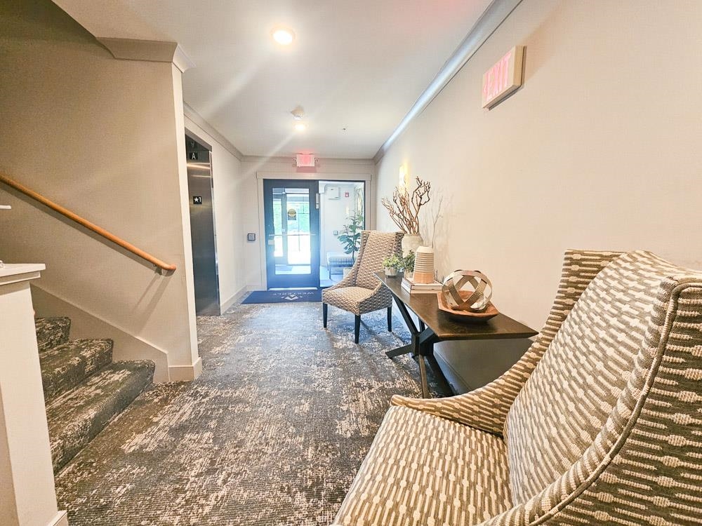 2075 Lafayette Rd #24, Portsmouth, NH 03801