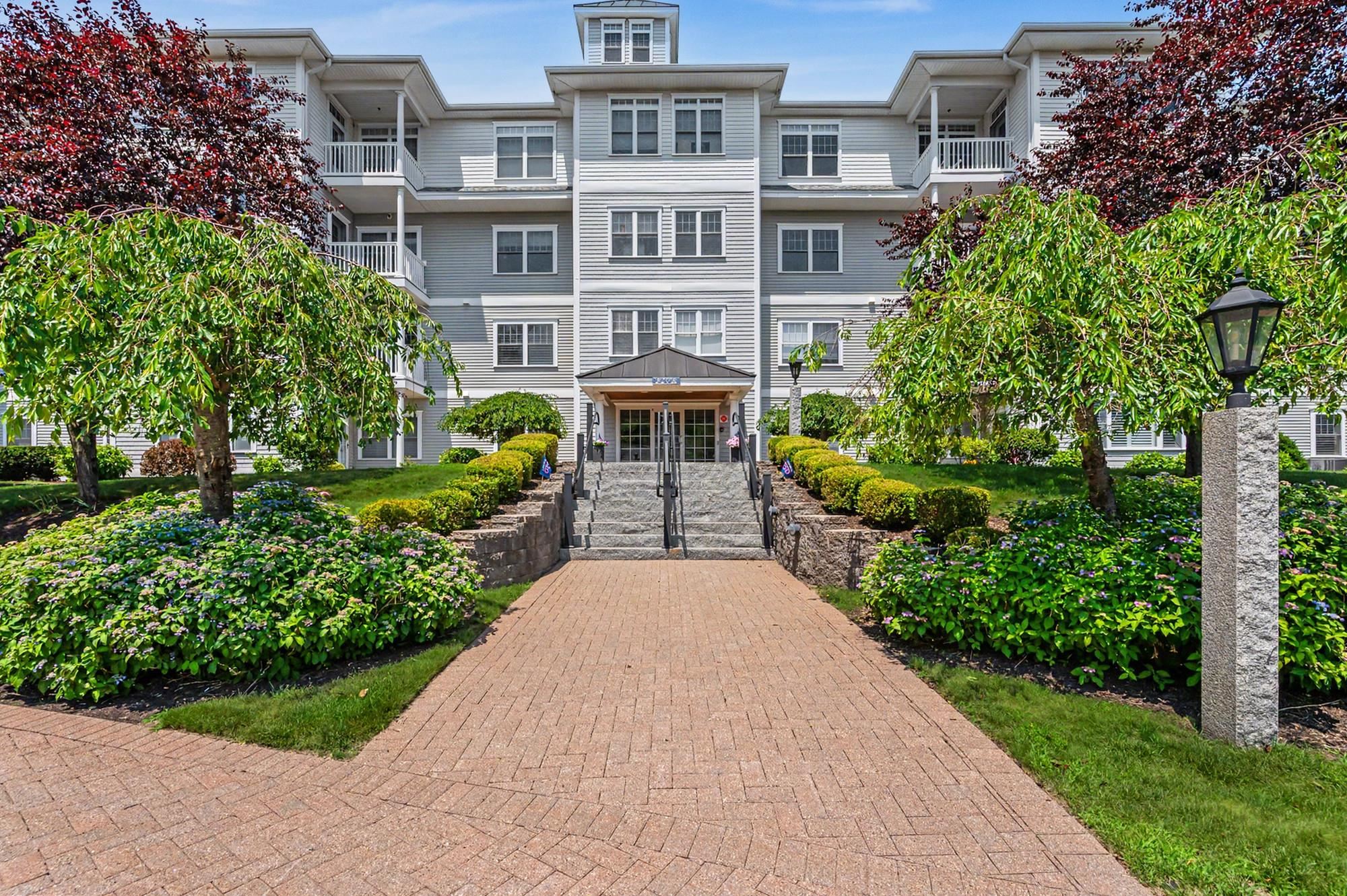 5 Sterling Hill Ln #538, Exeter, NH 03833