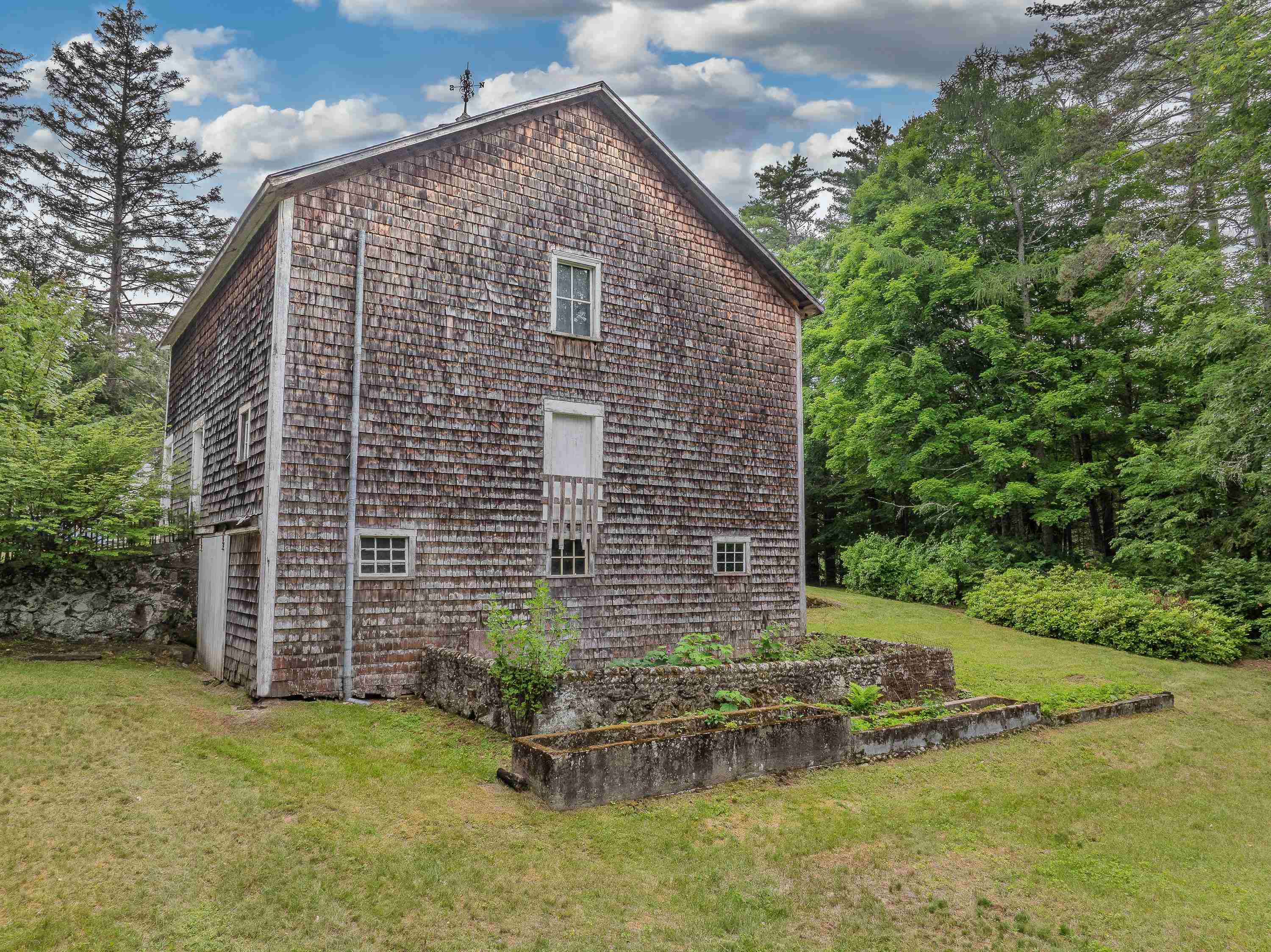 166 Main St, New Hampton, NH 03256