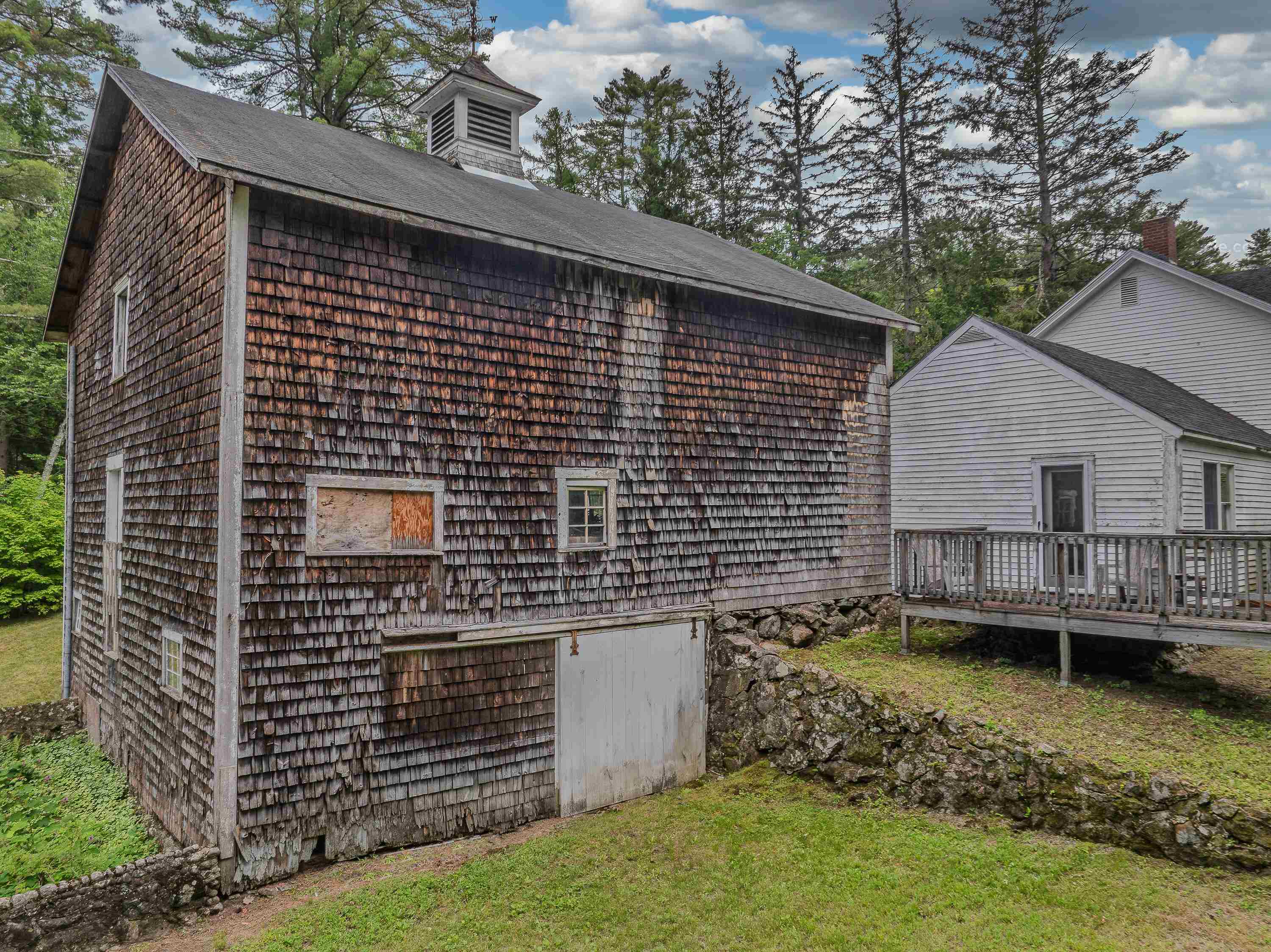 166 Main St, New Hampton, NH 03256