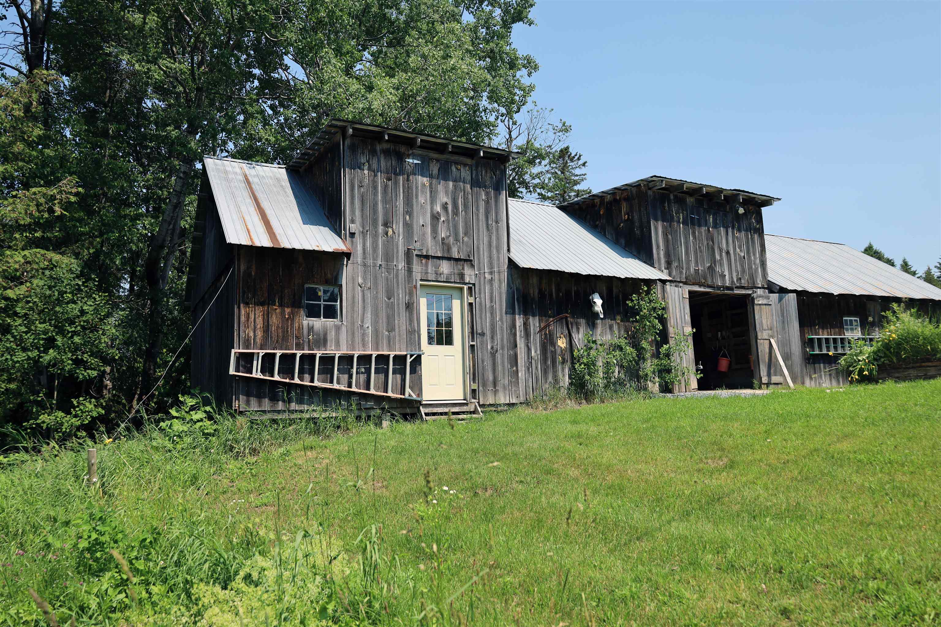 Property photo 37