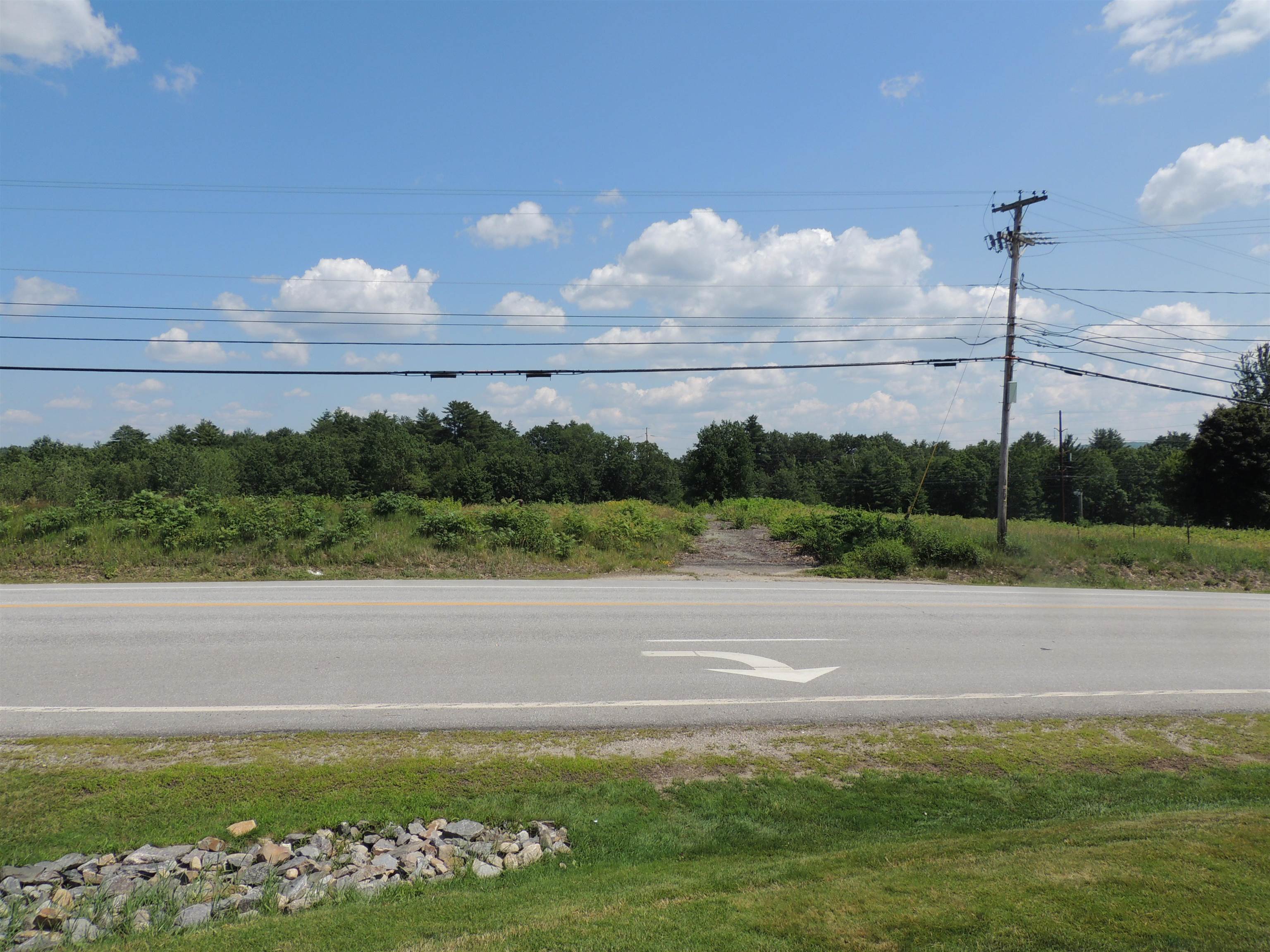 355 Laconia Rd, Tilton, NH 03276