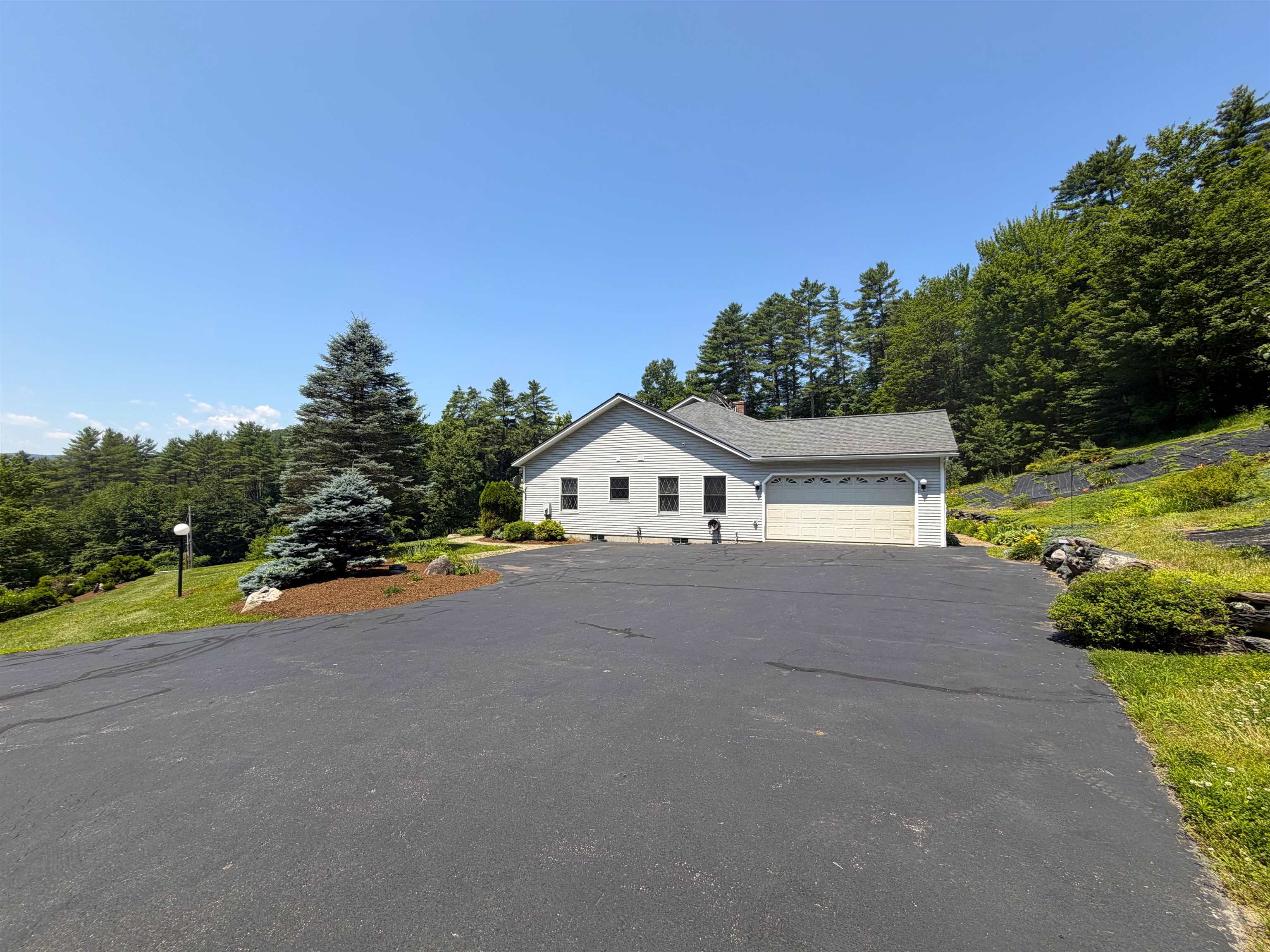 478 Jarvis Hill Rd, Claremont, NH 03743