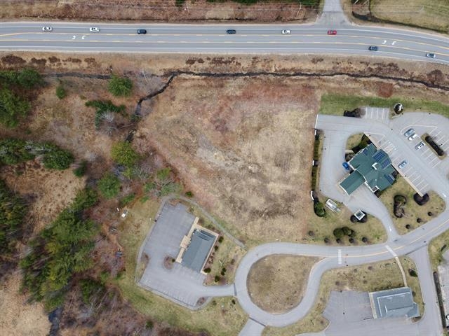 21 Sawmill Rd, Gilford, NH 03249