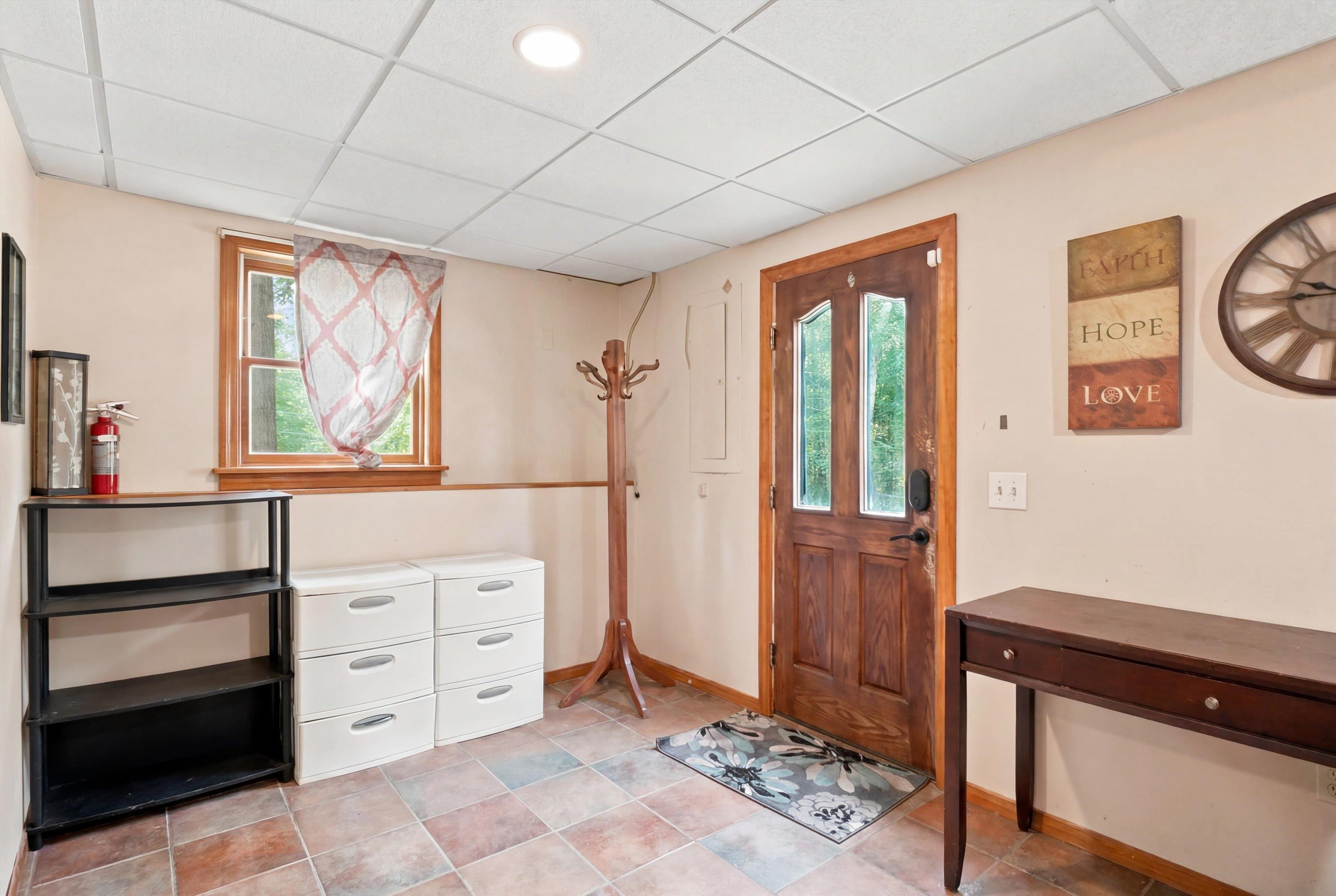 25 Pinewood Loop, Sandown, NH 03873