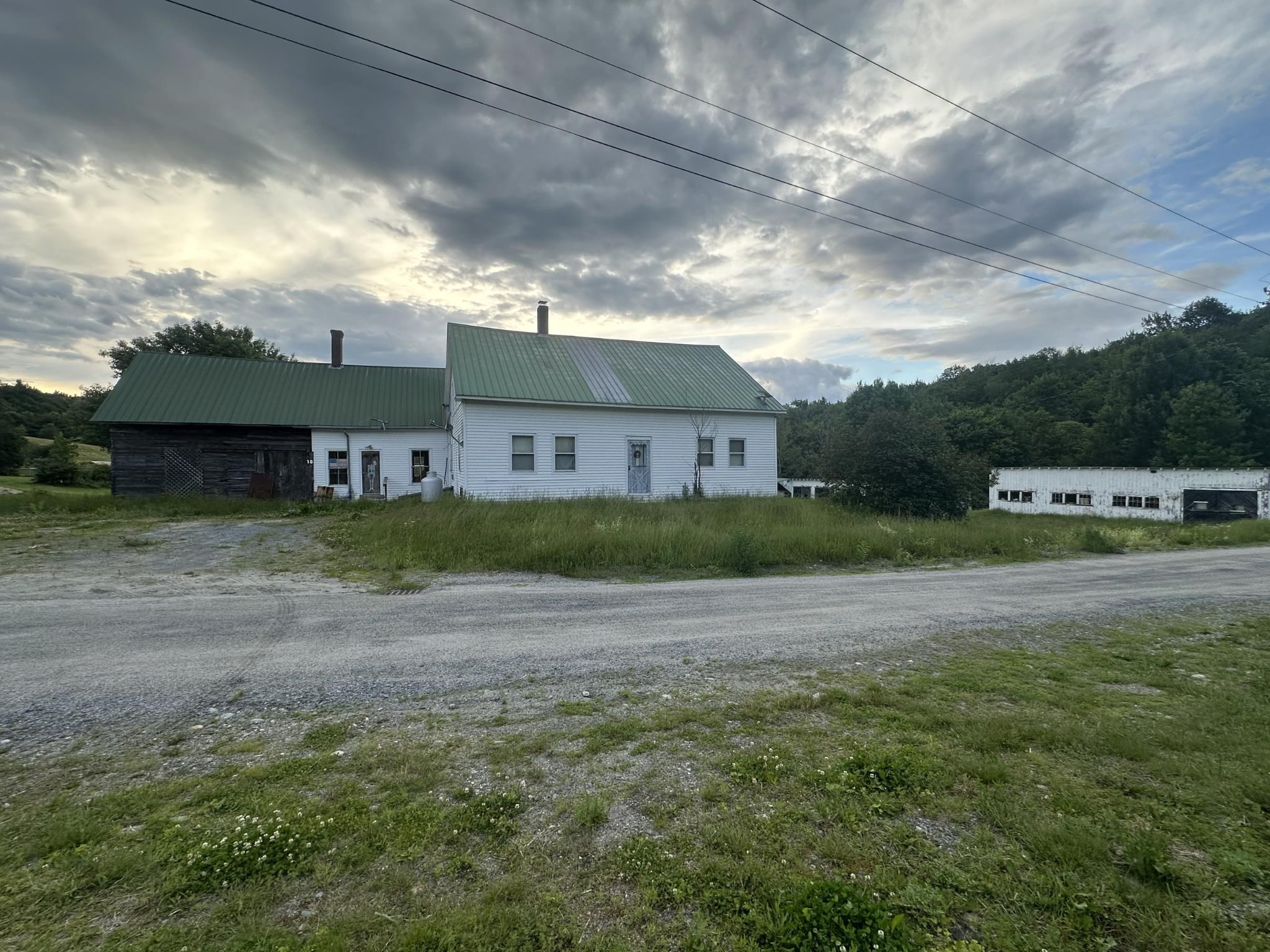 10 Rodimon Ln, Piermont, NH 03779
