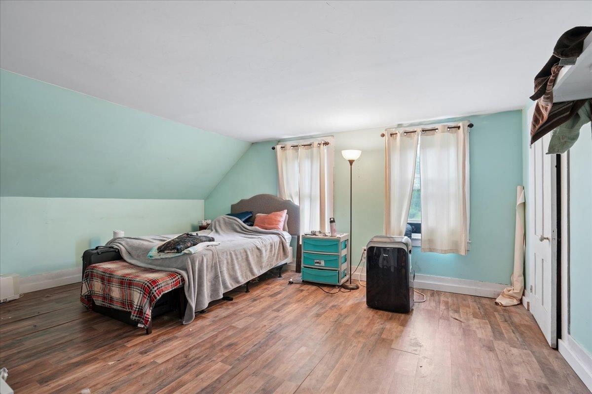 60 Avery St, Laconia, NH 03246