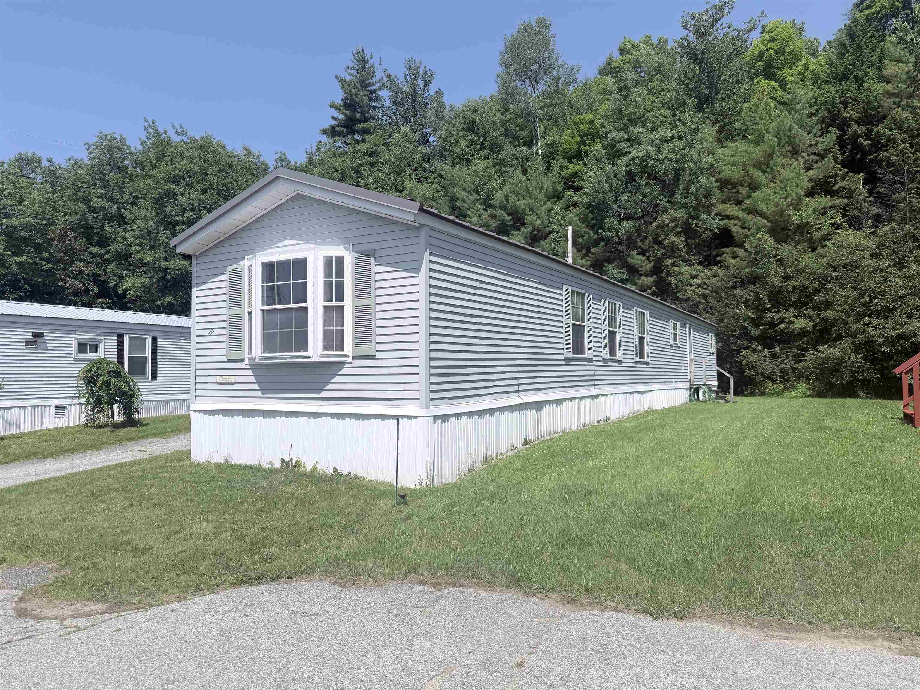 19 Hilltop Manor Mobile Home Pk, Littleton, NH 03561