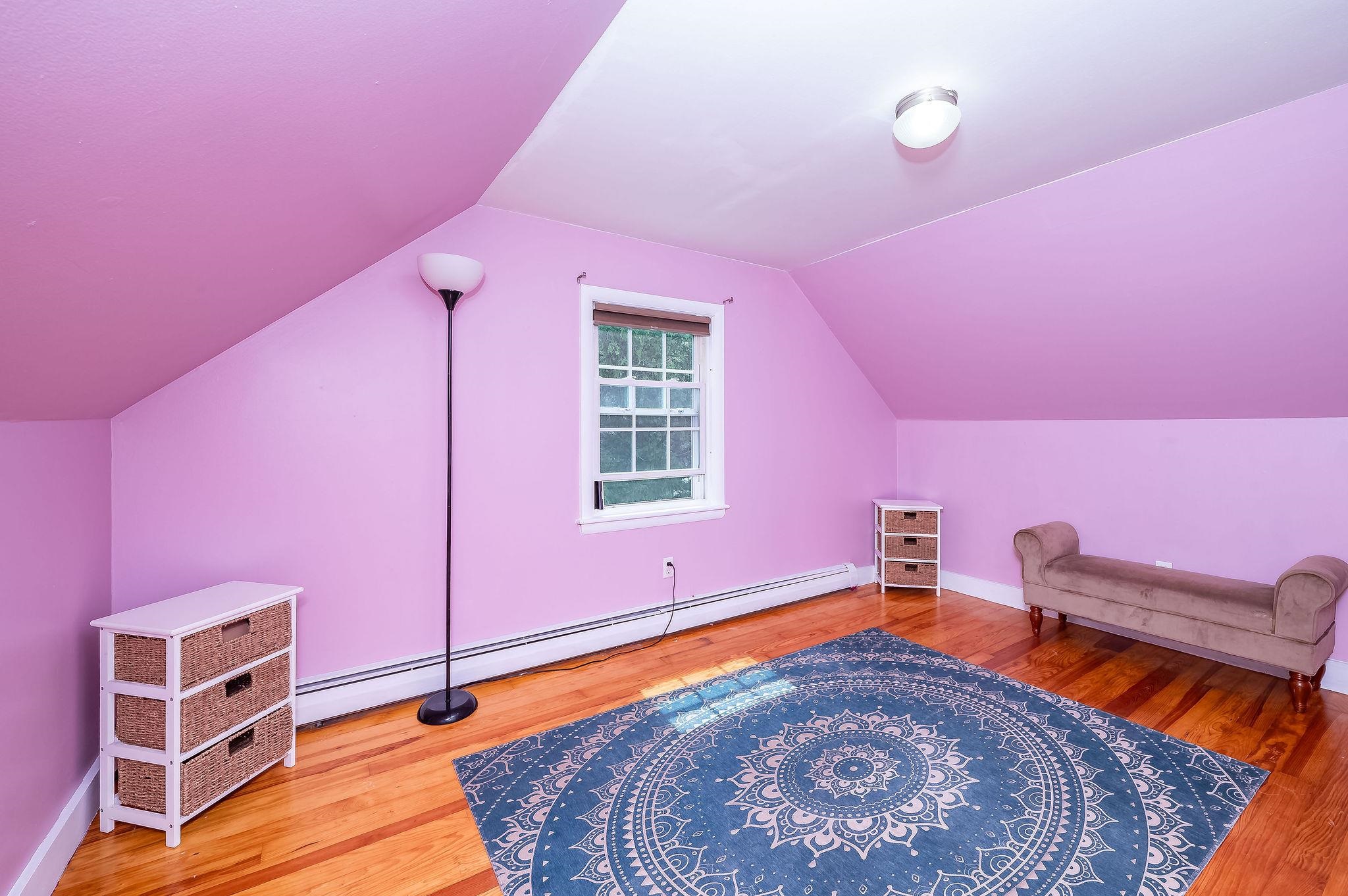 6 Howe St, Rochester, NH 03867