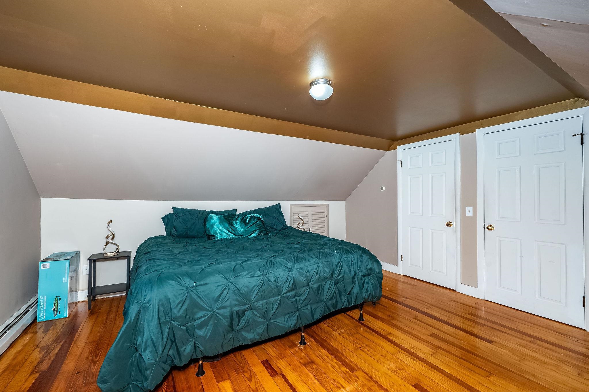 6 Howe St, Rochester, NH 03867
