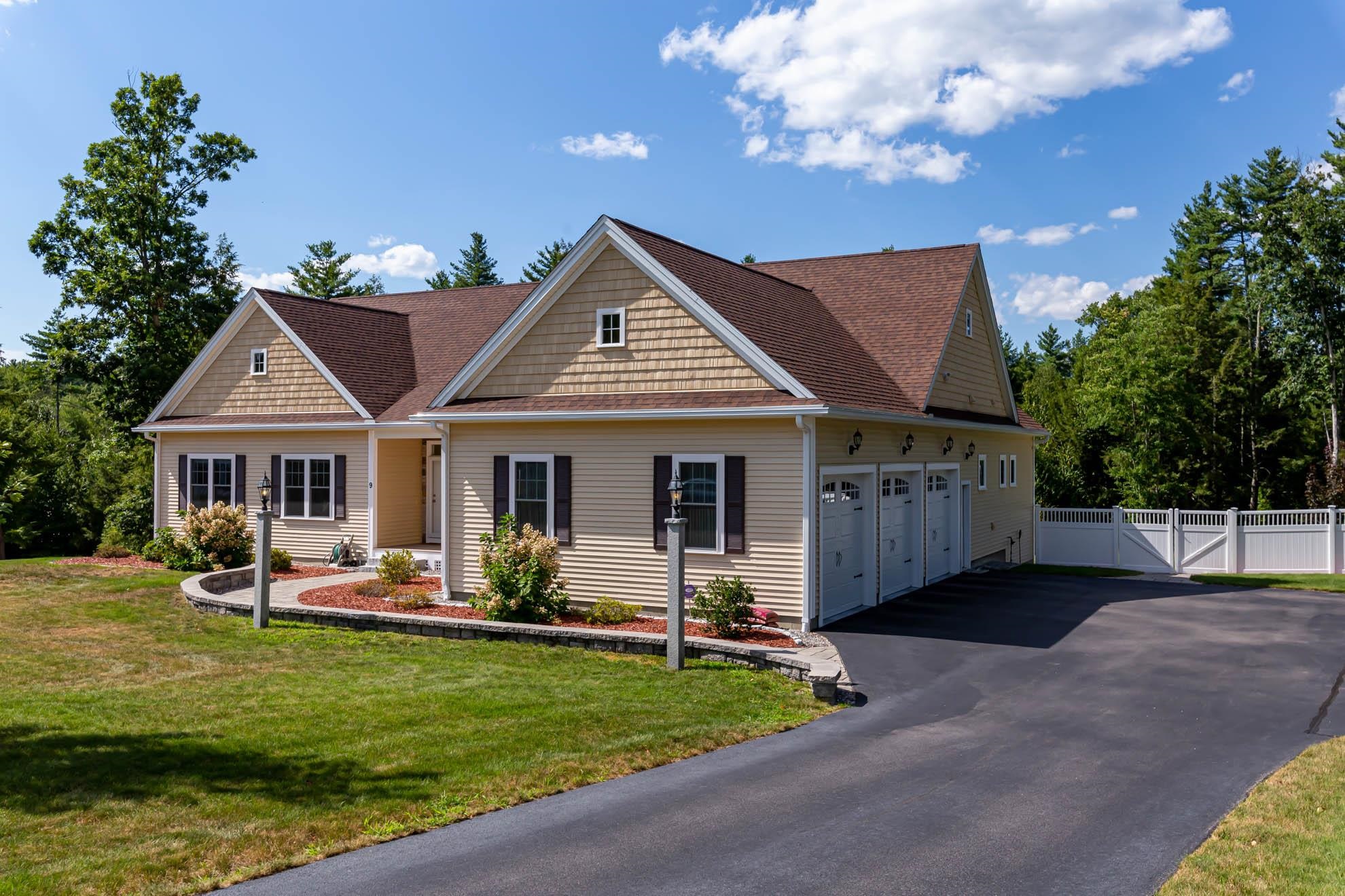 9 Windy Hollow Cir, Merrimack, NH 03054