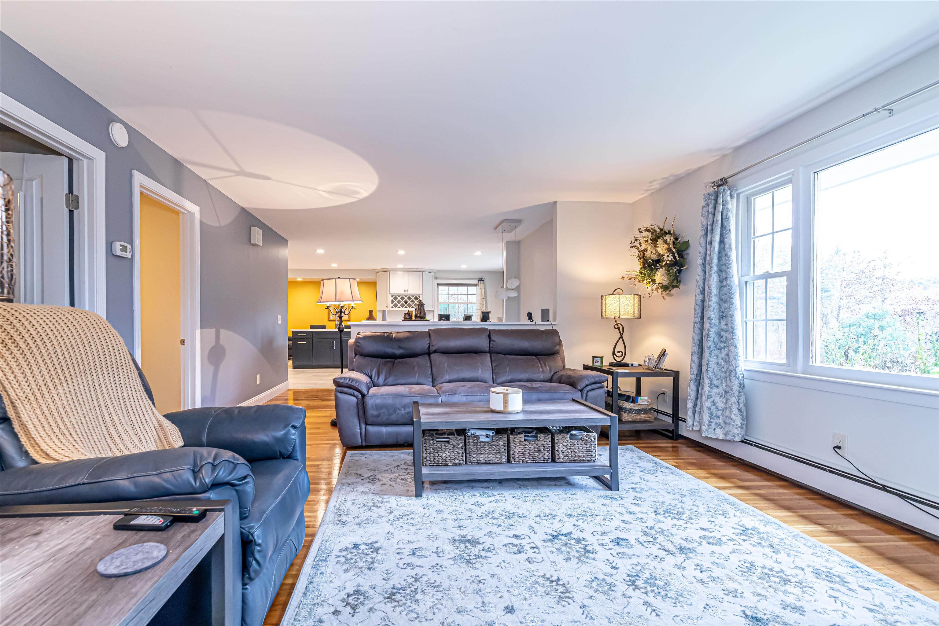 69 Bean Rd, Merrimack, NH 03054