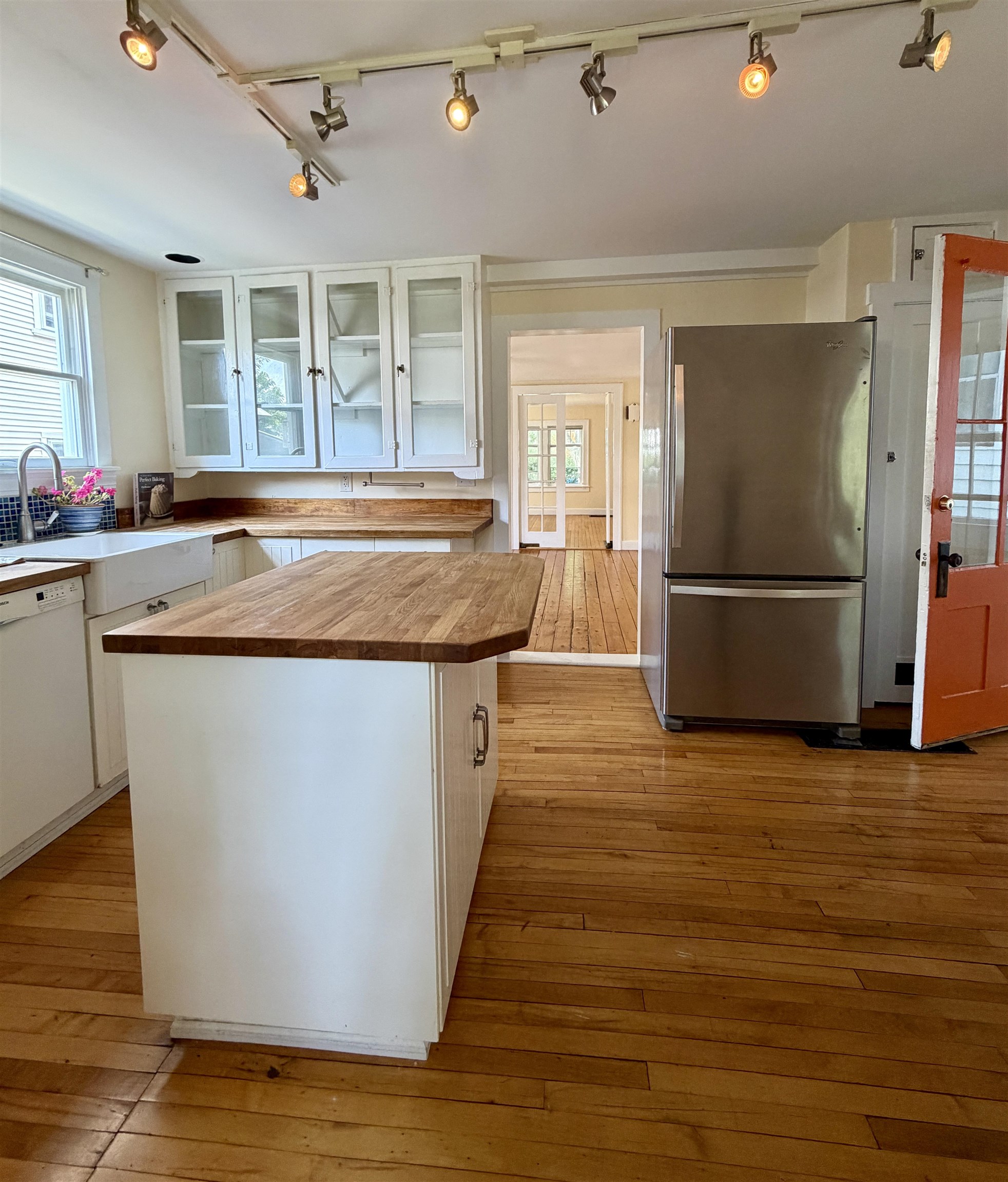 Property photo 25
