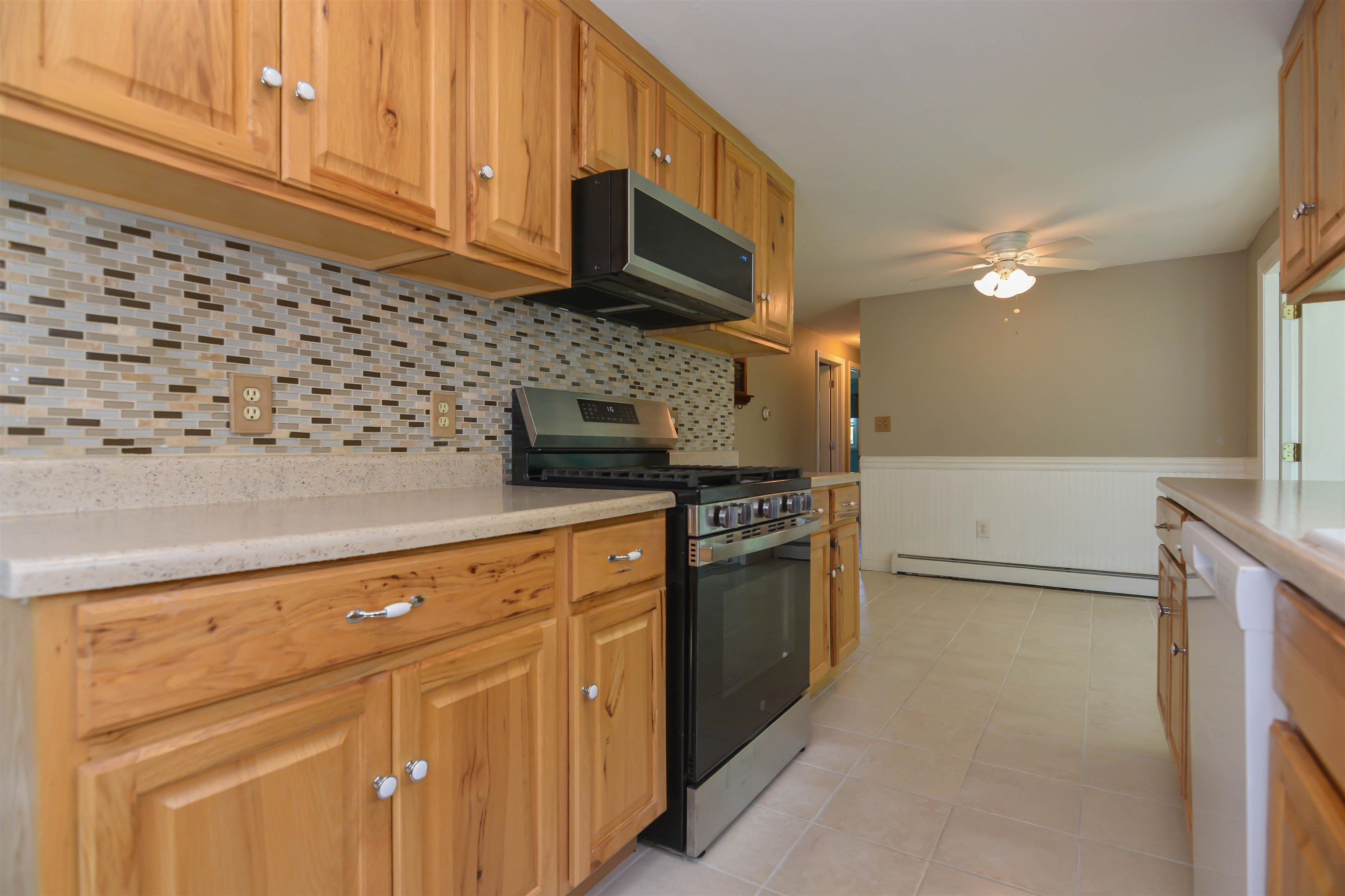 73 Brown Hill Rd, Hampstead, NH 03826