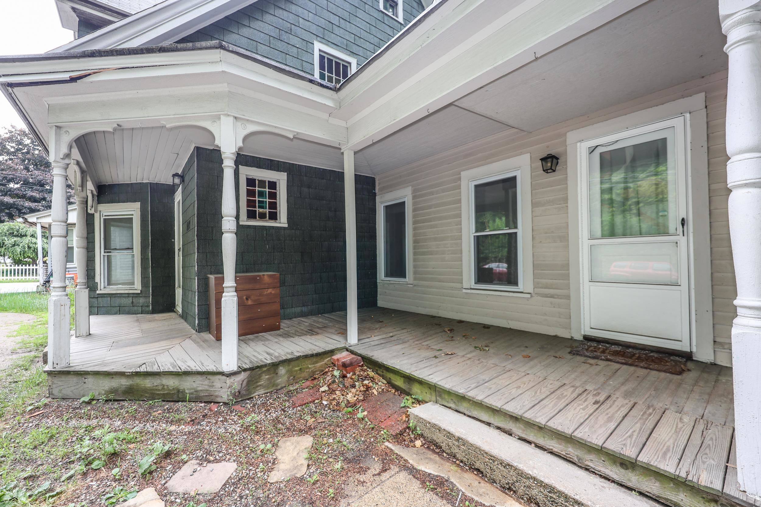 449 W River Rd, Hooksett, NH 03106