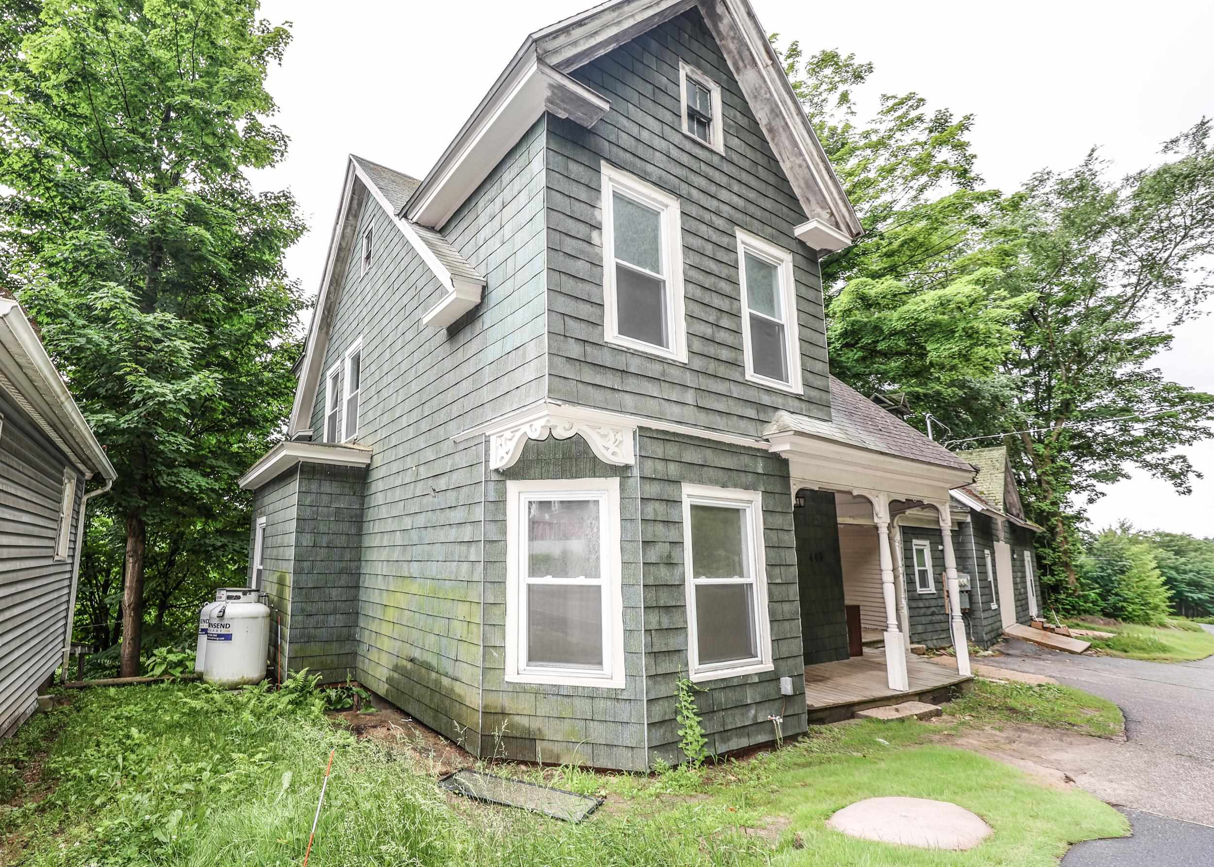 449 W River Rd, Hooksett, NH 03106