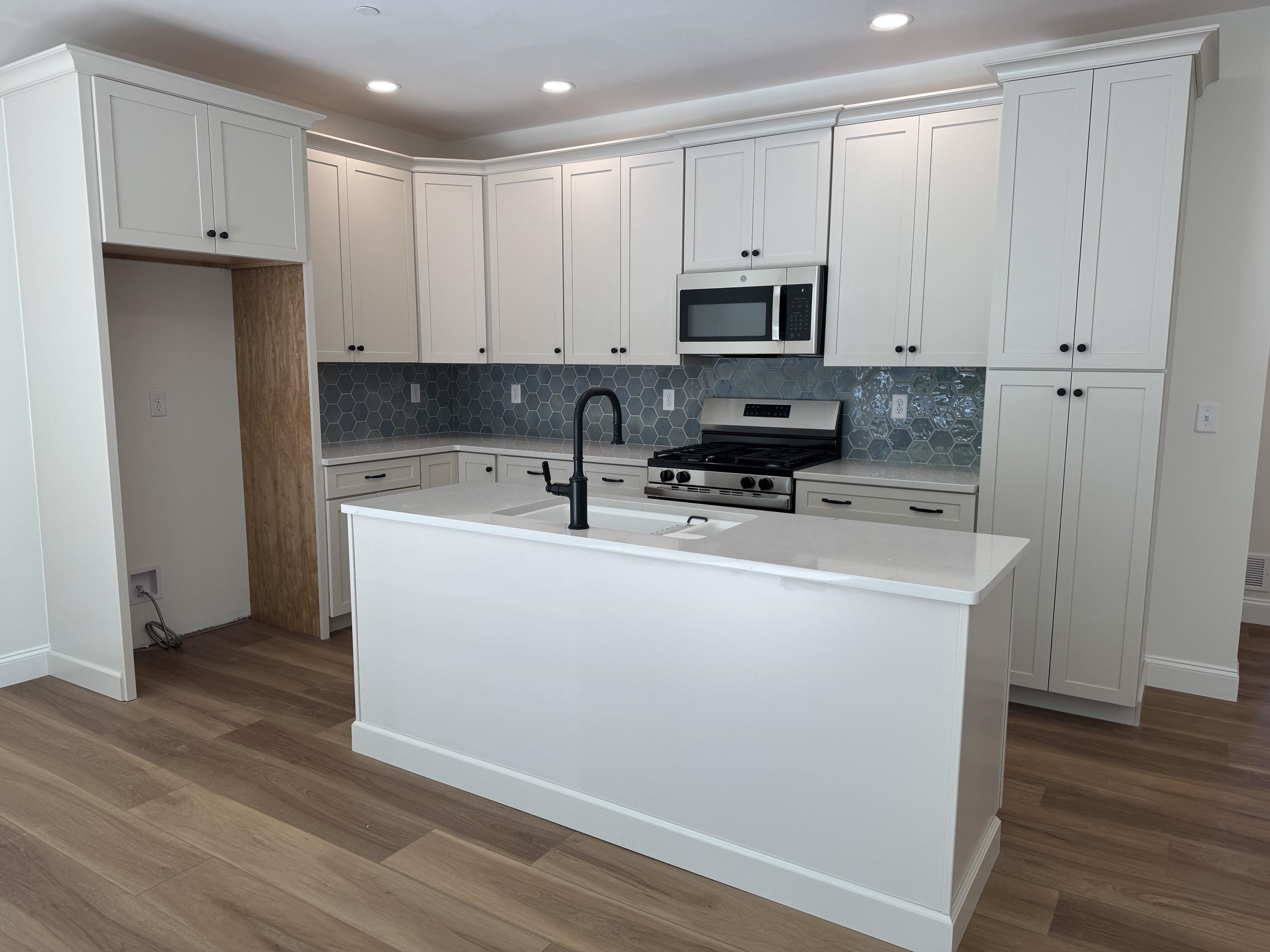 5A Dearborn Cir, Goffstown, NH 03045