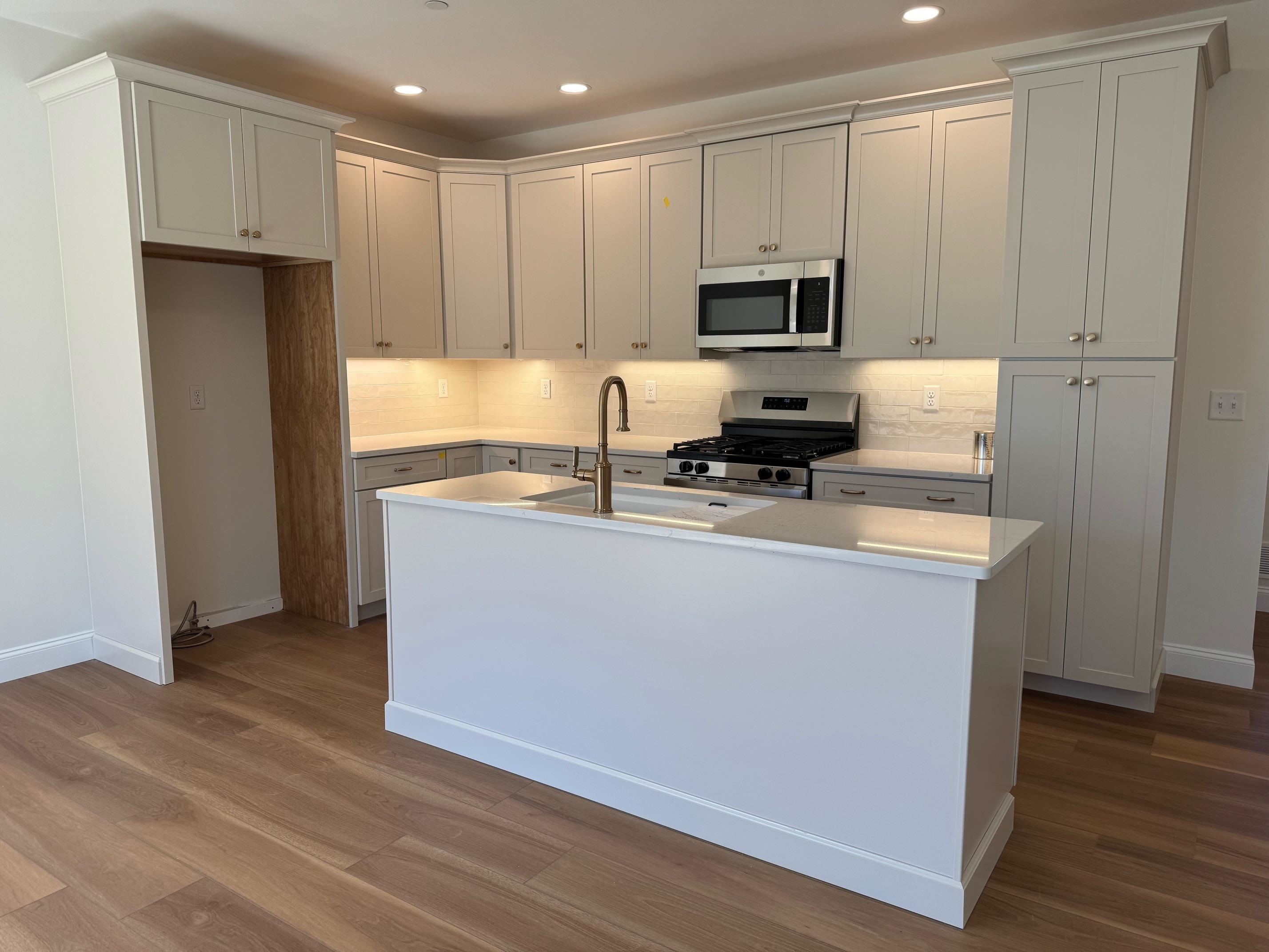 5A Dearborn Cir, Goffstown, NH 03045