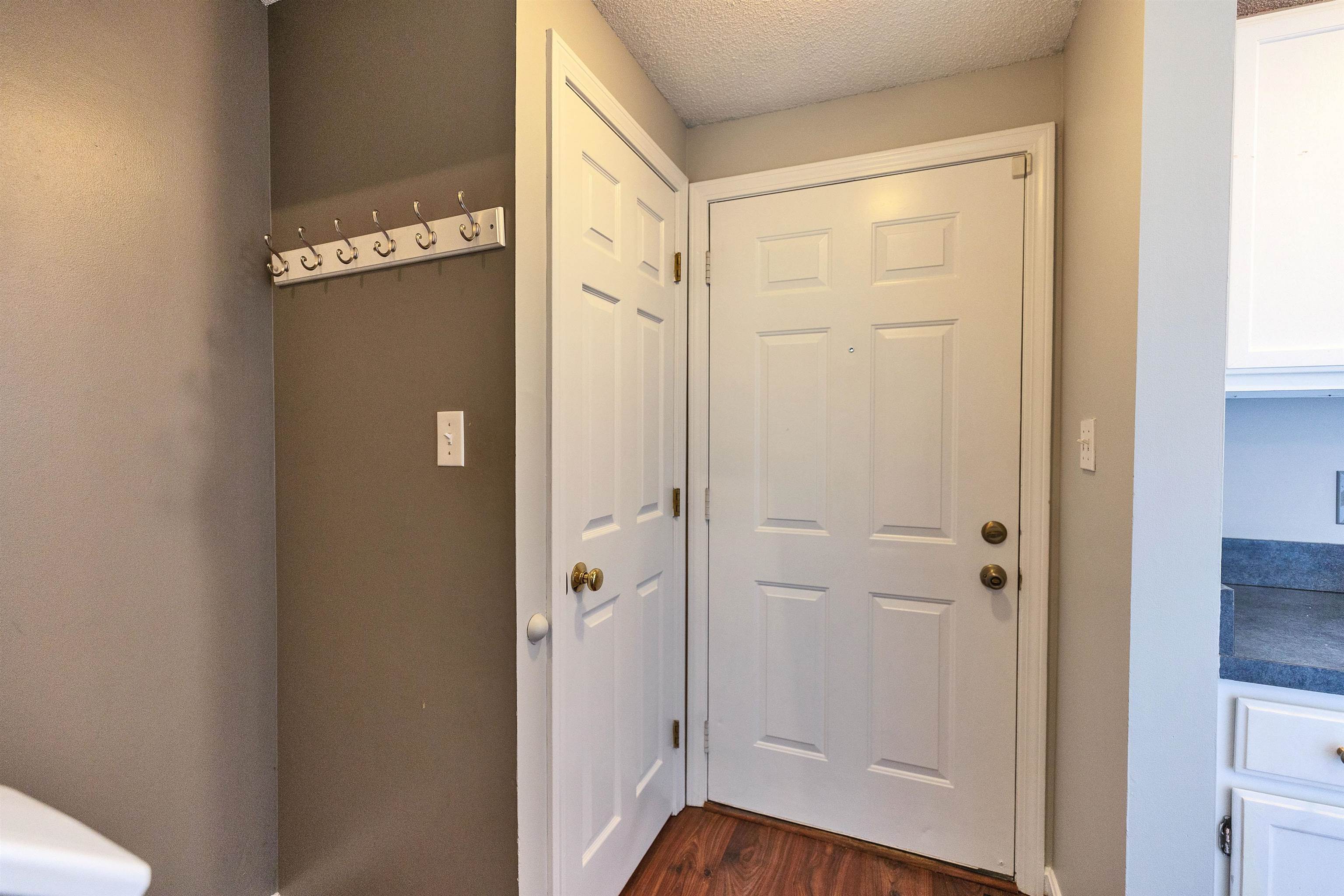 50 Edward J Roy Dr #9, Manchester, NH 03104