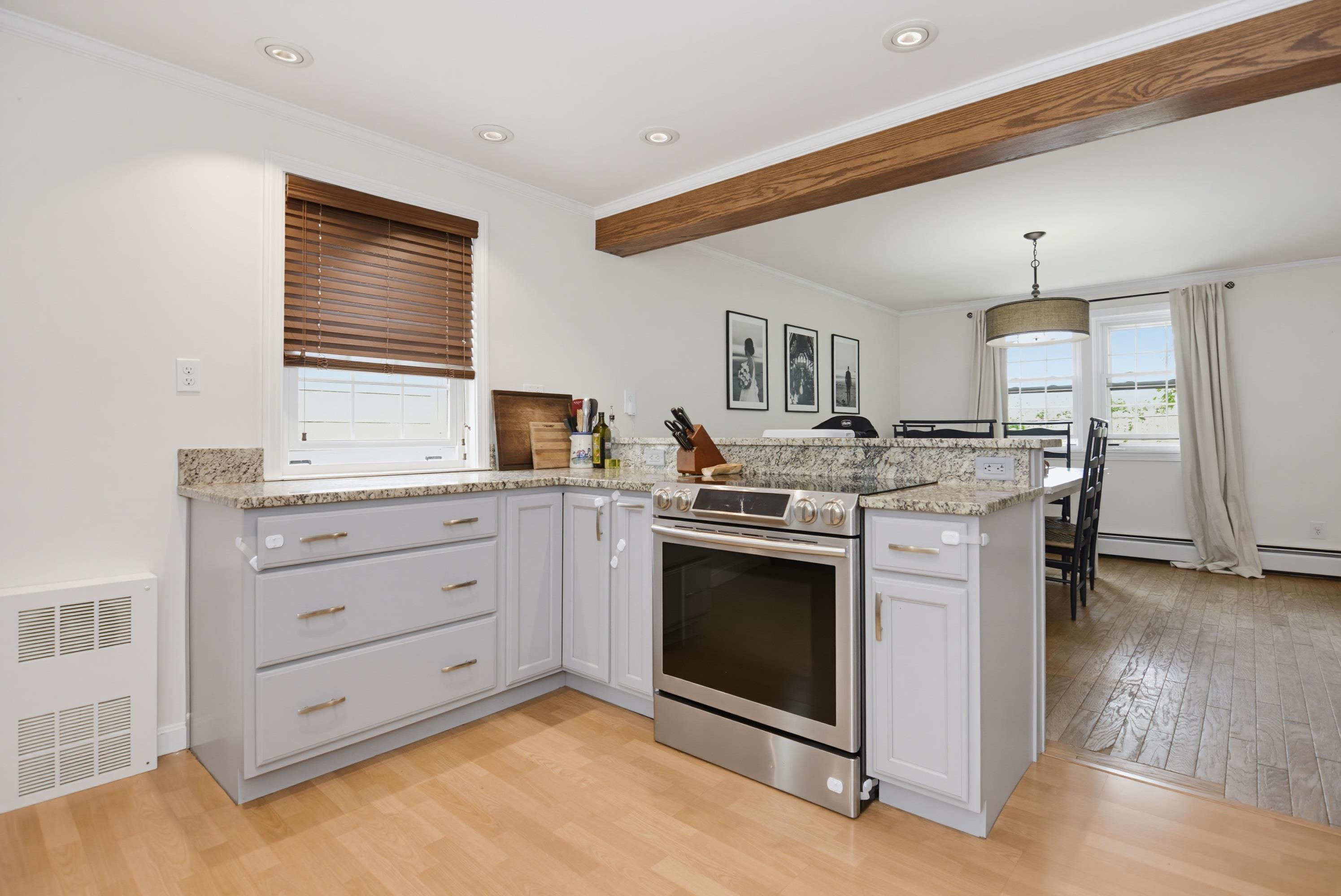 219 Rhode Island Ave, Manchester, NH 03104