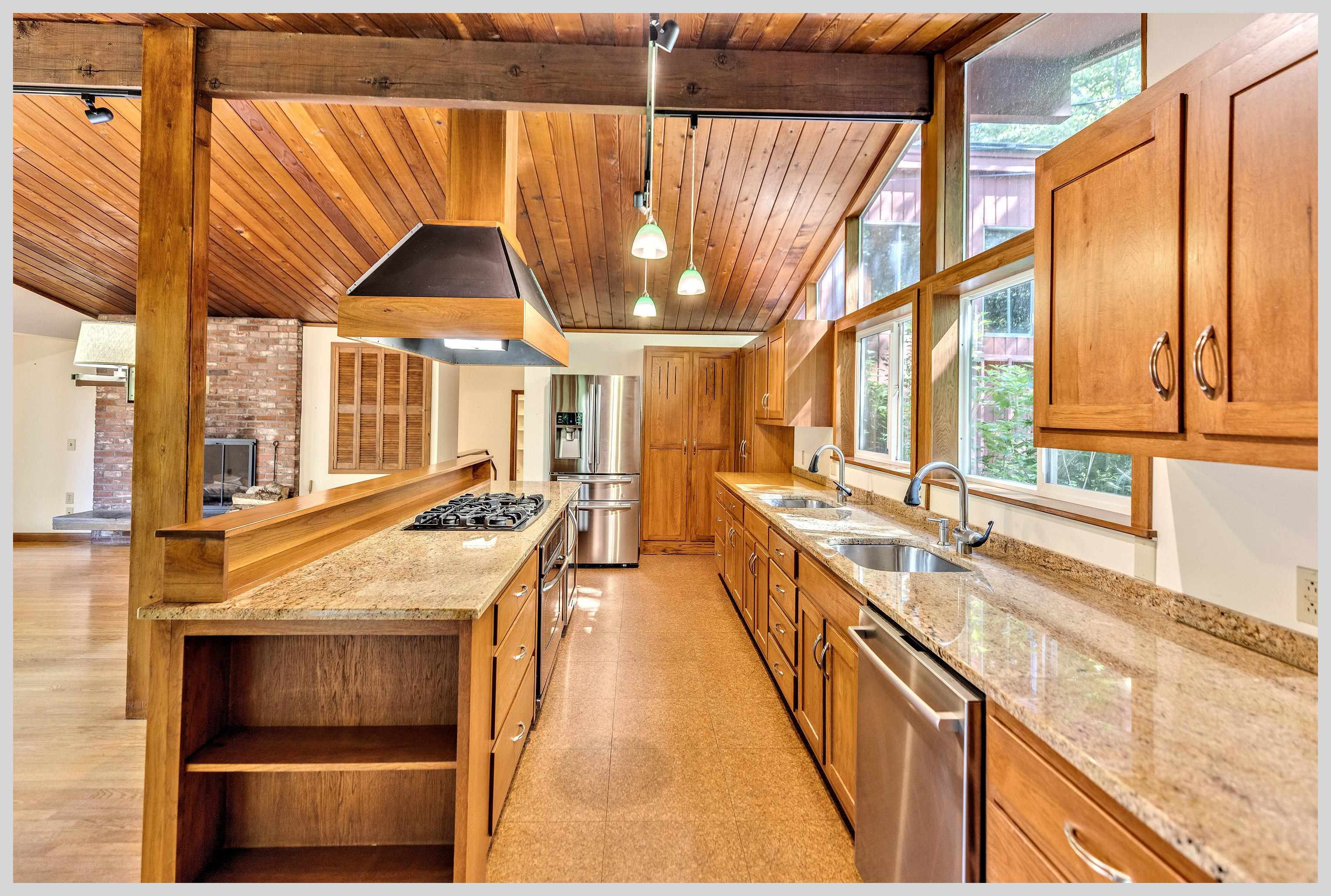 206 River Rd, Groton, NH 03266