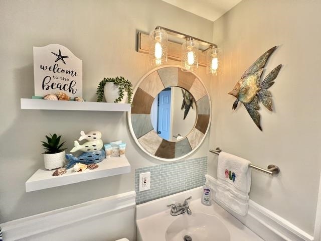 19 Atlantic Ave #11, Hampton, NH 03842