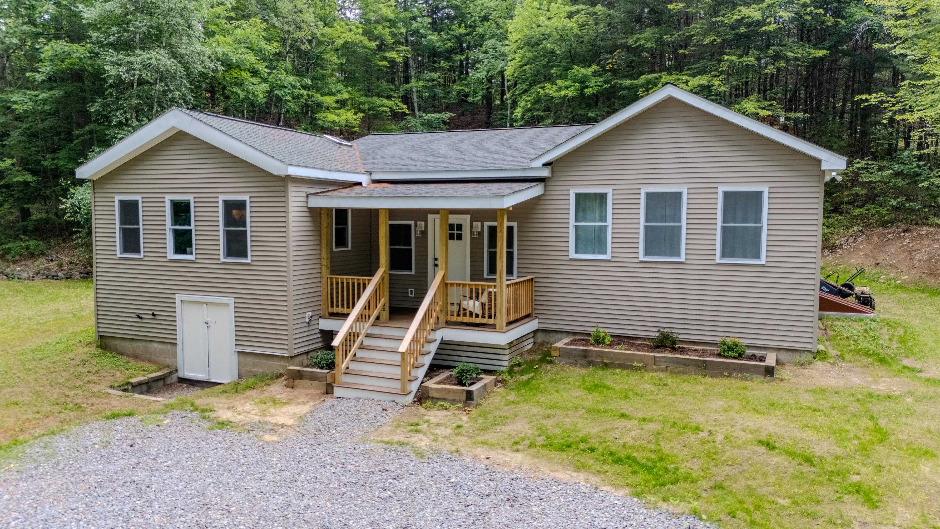 3421 River Rd, Bridgewater, NH 03264