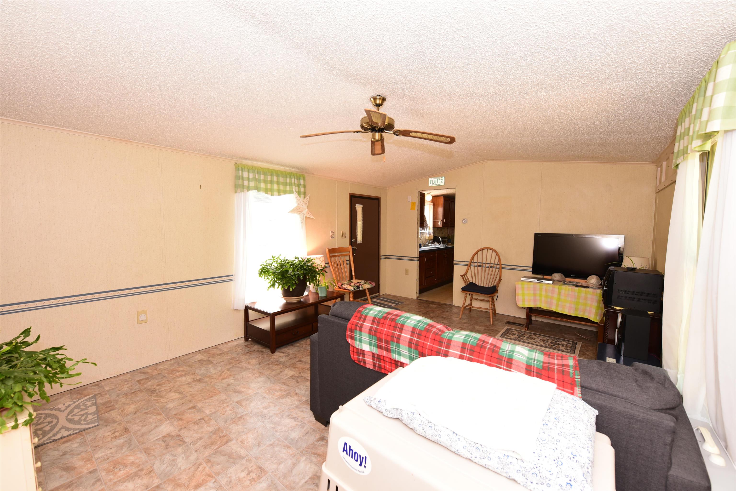 33 Buckingham Dr, Conway, NH 03860