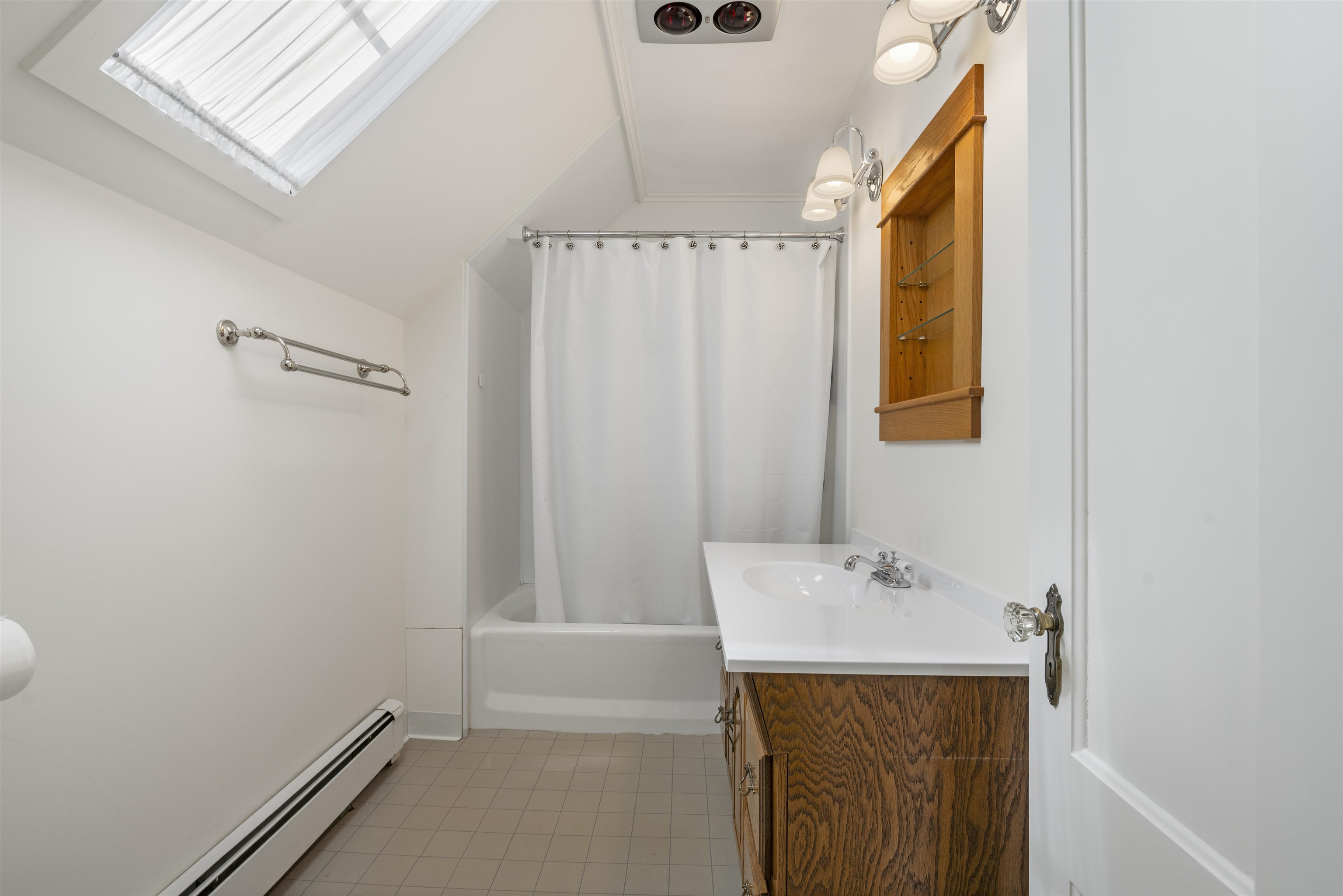 15 Richardson St, Lancaster, NH 03584