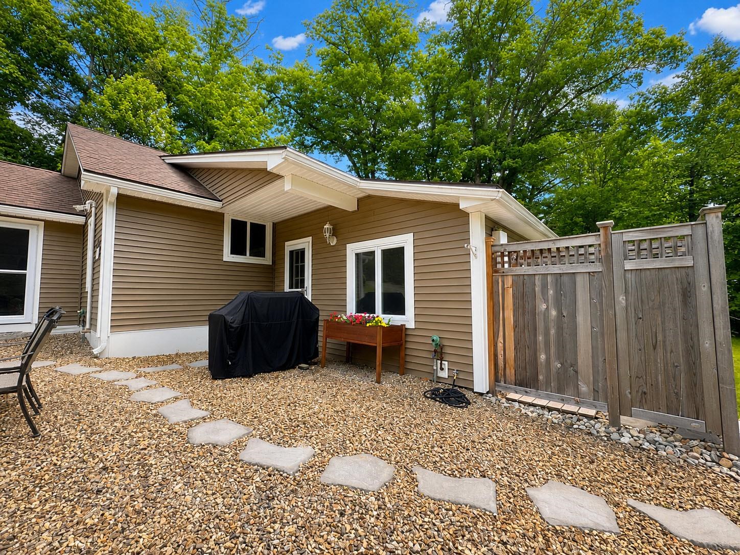 20 Keene Ave, Fitzwilliam, NH 03447