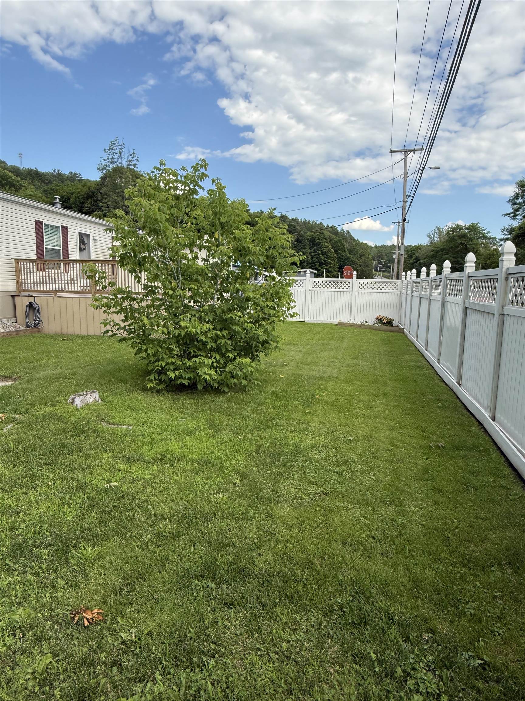 3 Daniels Dr, Enfield, NH 03748