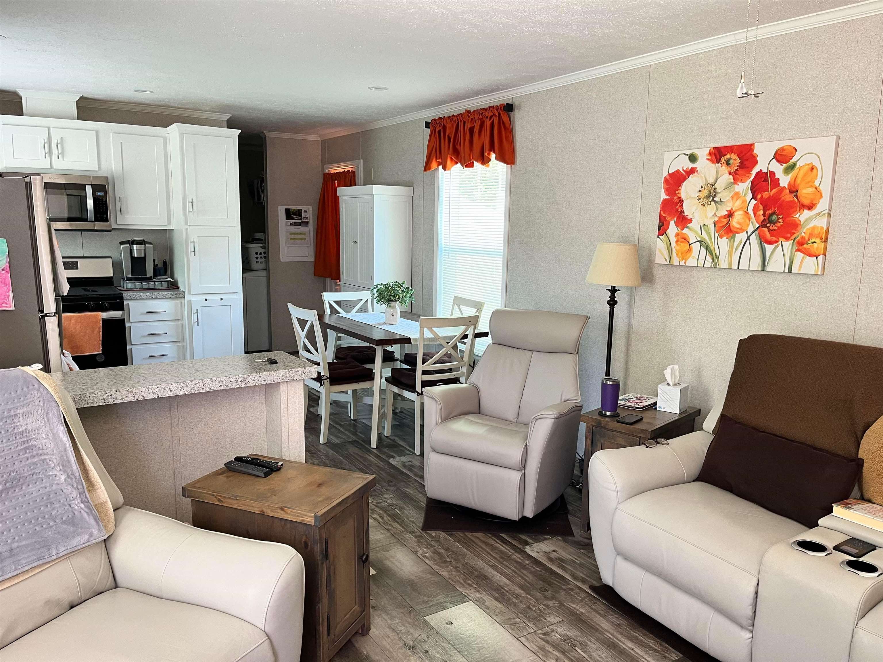 3 Daniels Dr, Enfield, NH 03748